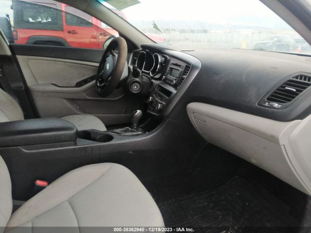 Photo 4 VIN: KNAGM4A79D5407584 - KIA OPTIMA 