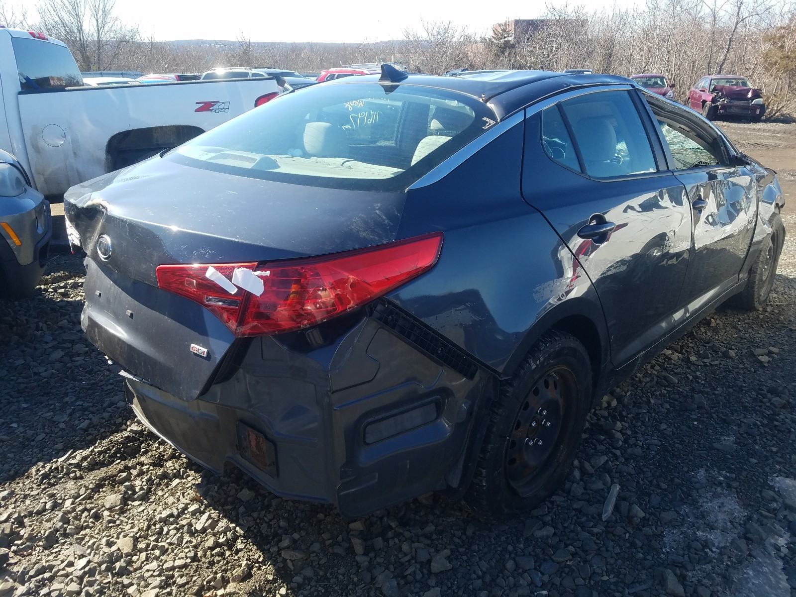 Photo 3 VIN: KNAGM4A7XB5055984 - KIA OPTIMA LX 