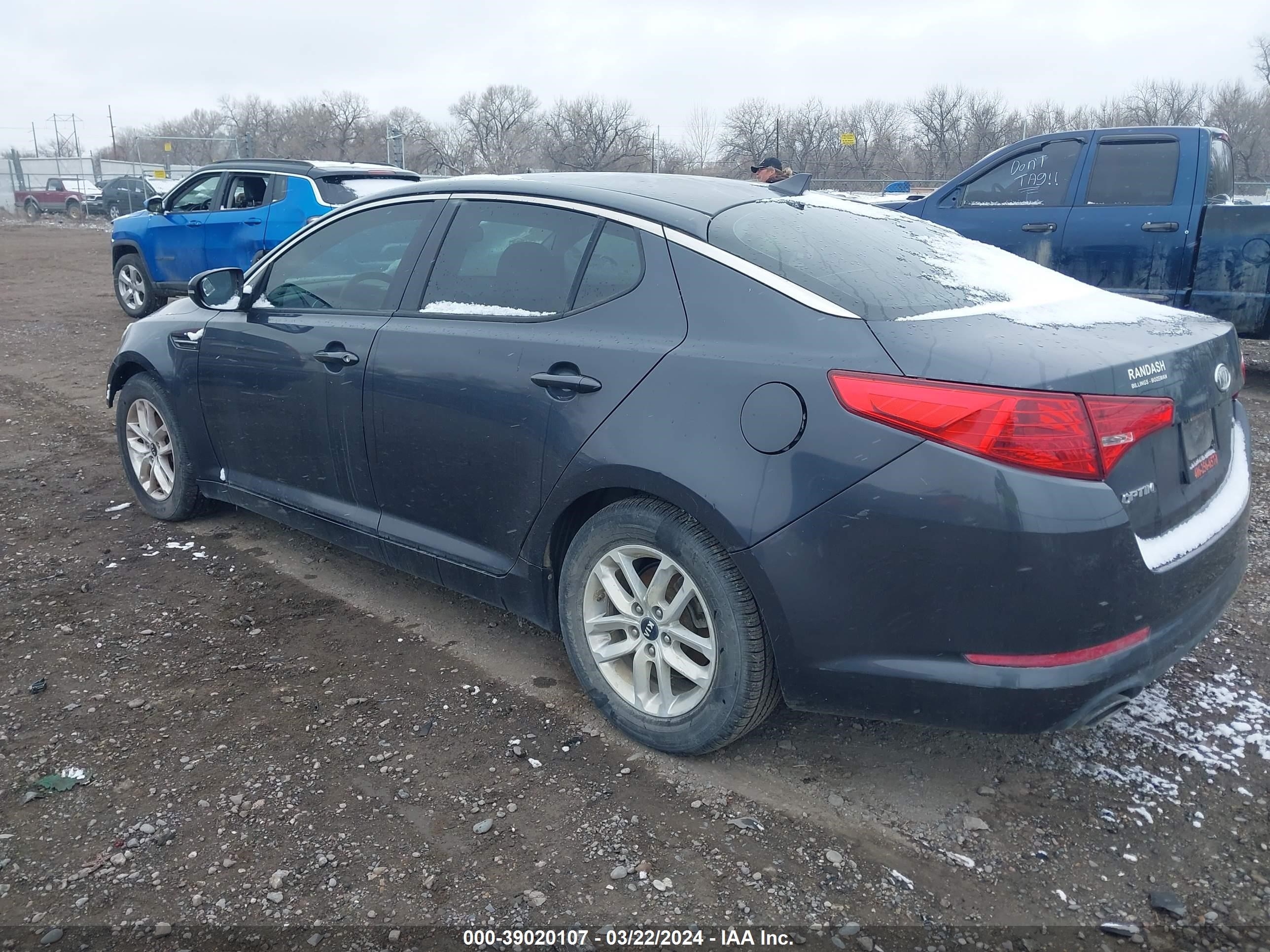 Photo 2 VIN: KNAGM4A7XB5077953 - KIA OPTIMA 