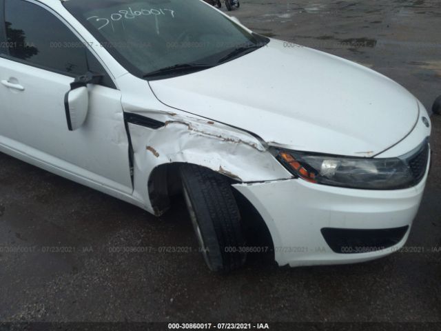 Photo 5 VIN: KNAGM4A7XB5133857 - KIA OPTIMA 