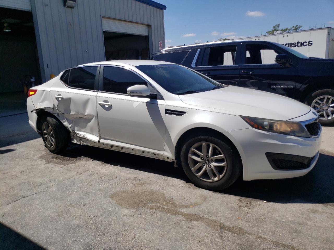 Photo 3 VIN: KNAGM4A7XB5152957 - KIA OPTIMA 