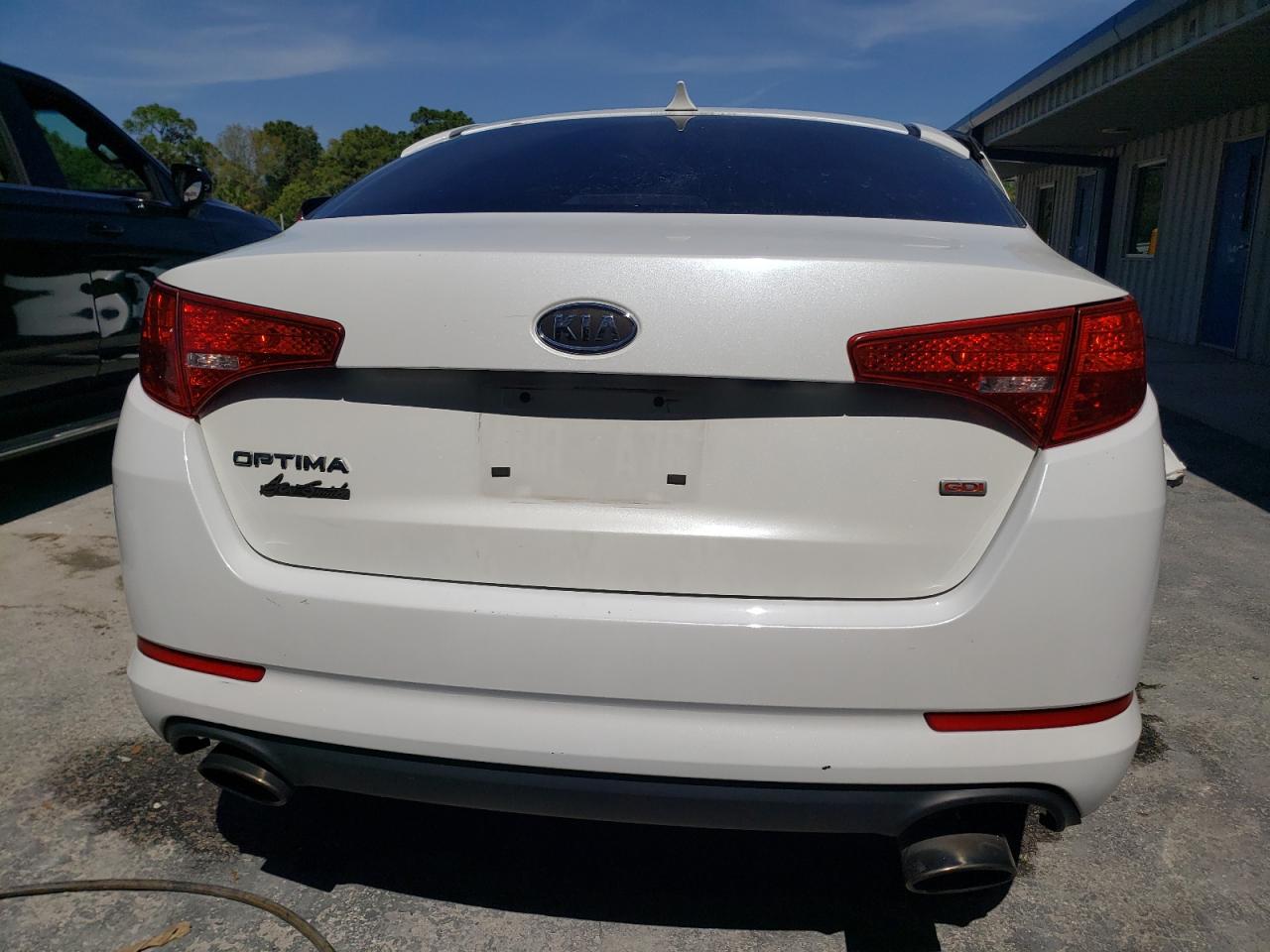 Photo 5 VIN: KNAGM4A7XB5152957 - KIA OPTIMA 