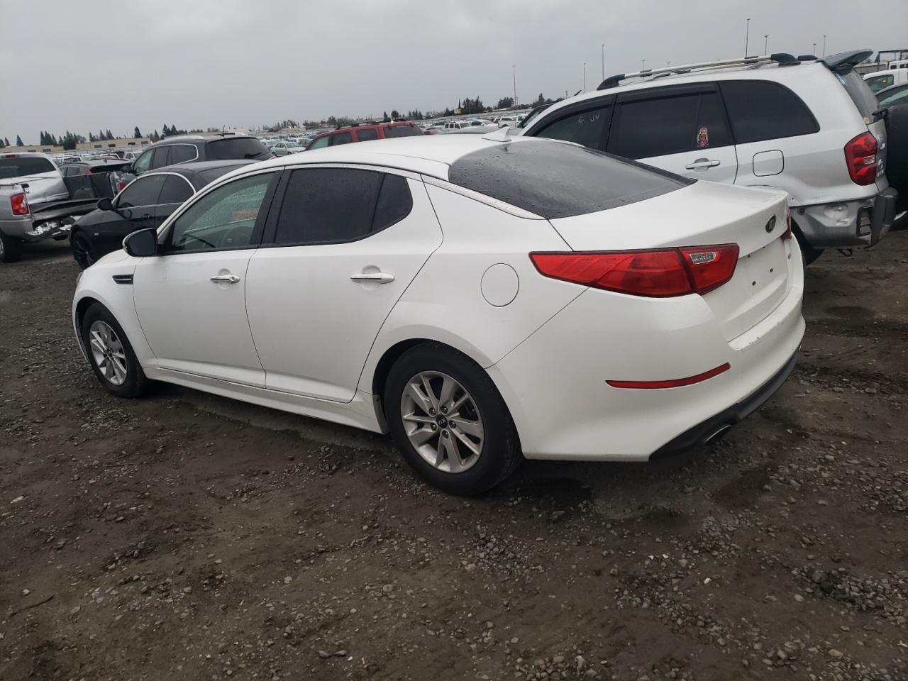 Photo 2 VIN: KNAGM4A7XF5546884 - KIA OPTIMA 