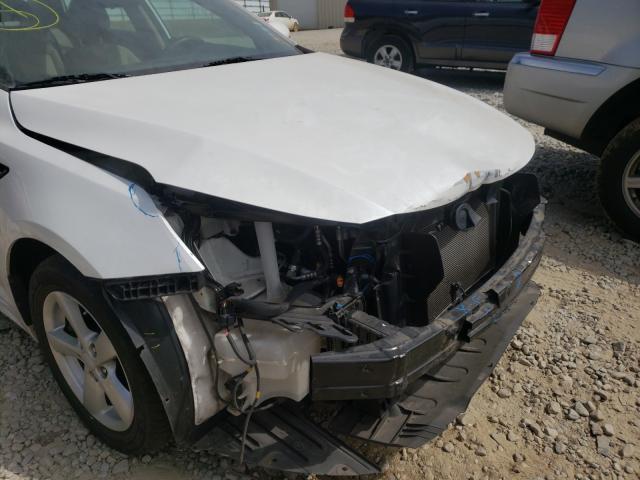 Photo 8 VIN: KNAGM4A7XF5579688 - KIA OPTIMA LX 