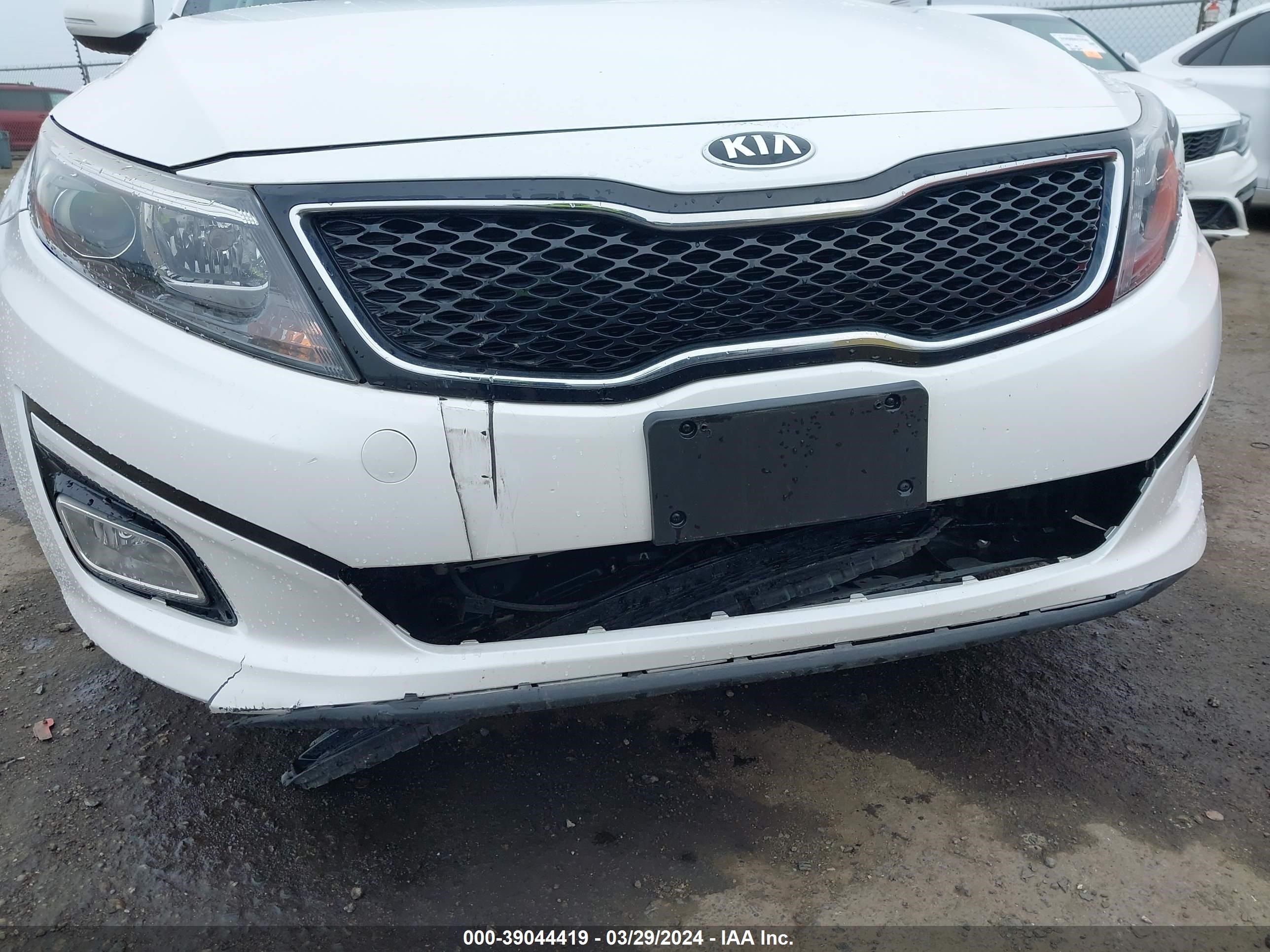 Photo 5 VIN: KNAGM4A7XF5665051 - KIA OPTIMA LX 