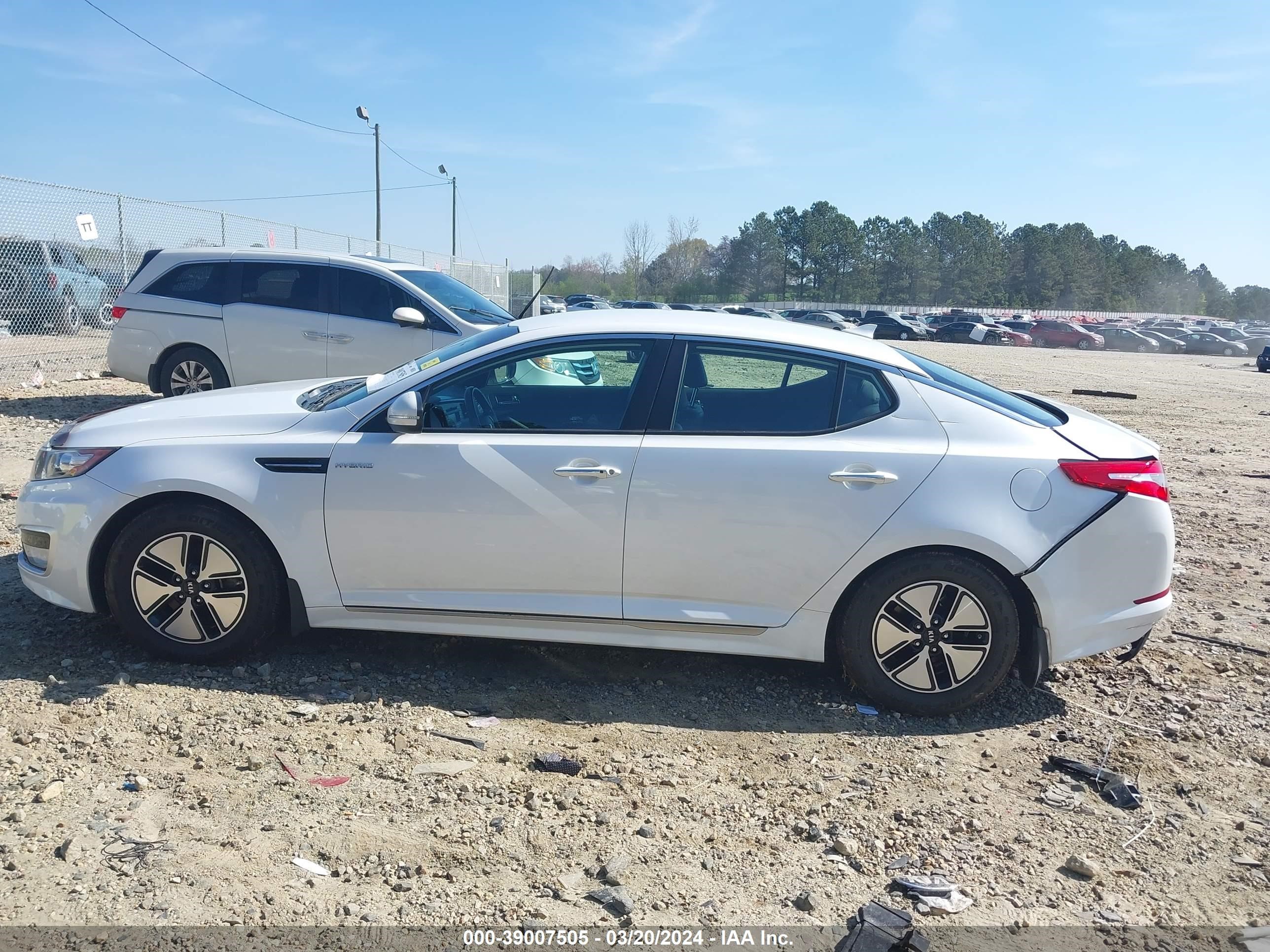 Photo 13 VIN: KNAGM4AD1D5046714 - KIA OPTIMA 