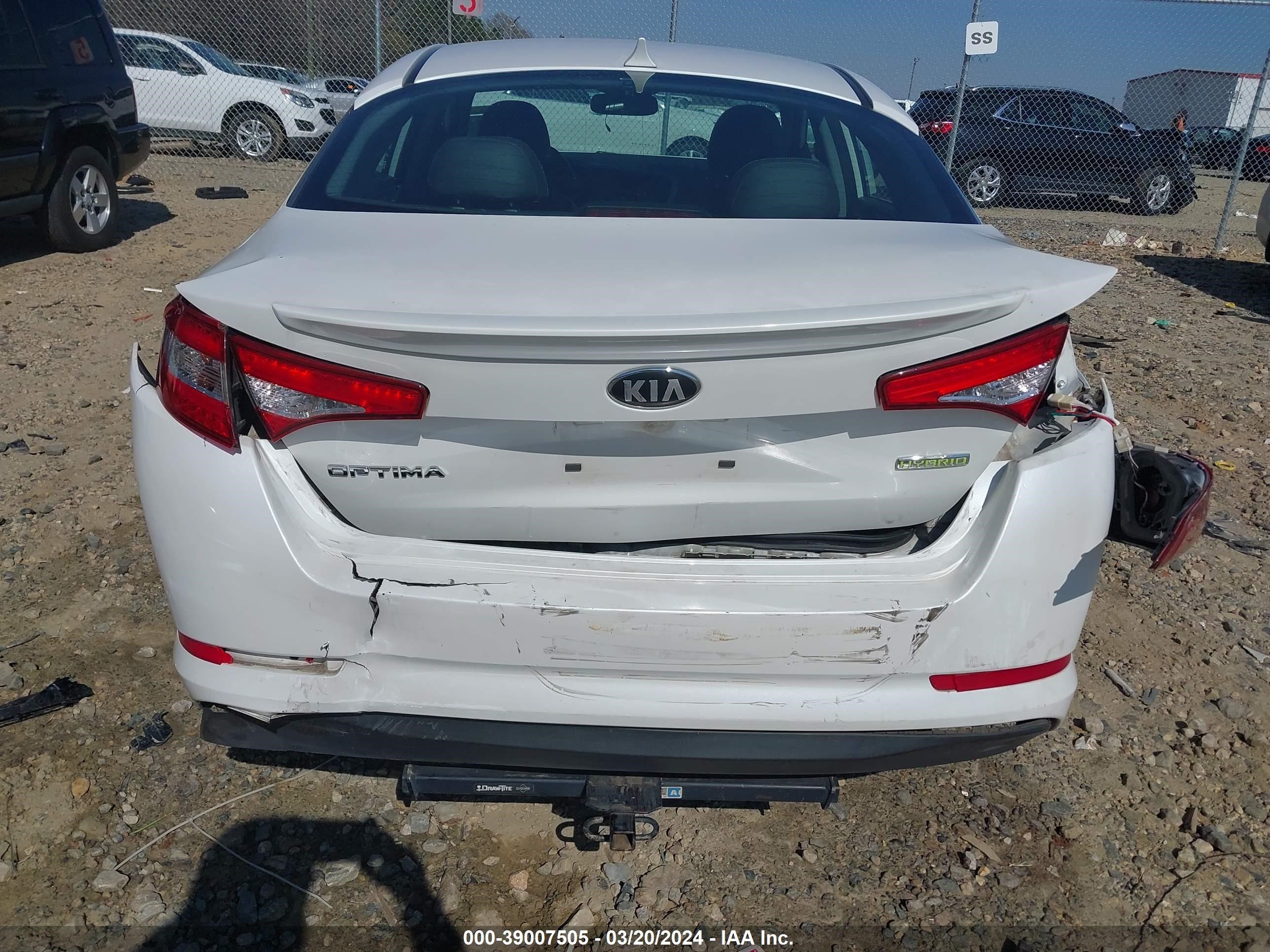 Photo 5 VIN: KNAGM4AD1D5046714 - KIA OPTIMA 