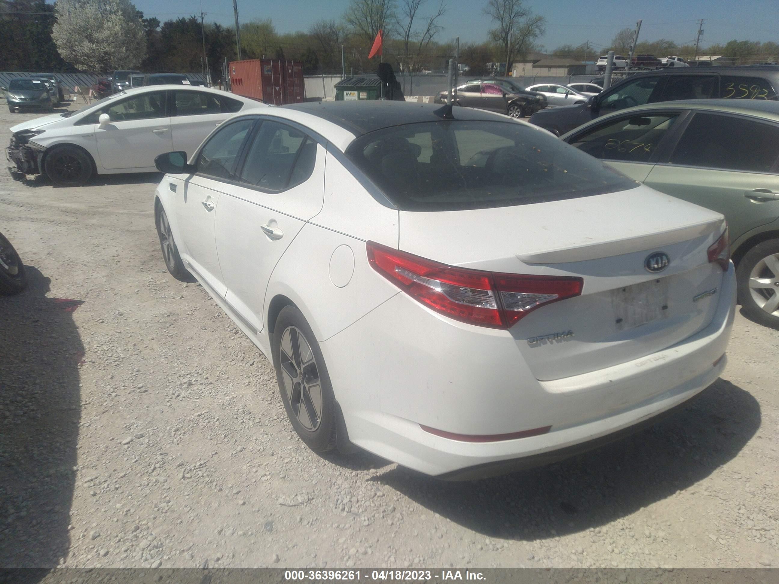 Photo 2 VIN: KNAGM4AD1D5053100 - KIA OPTIMA 