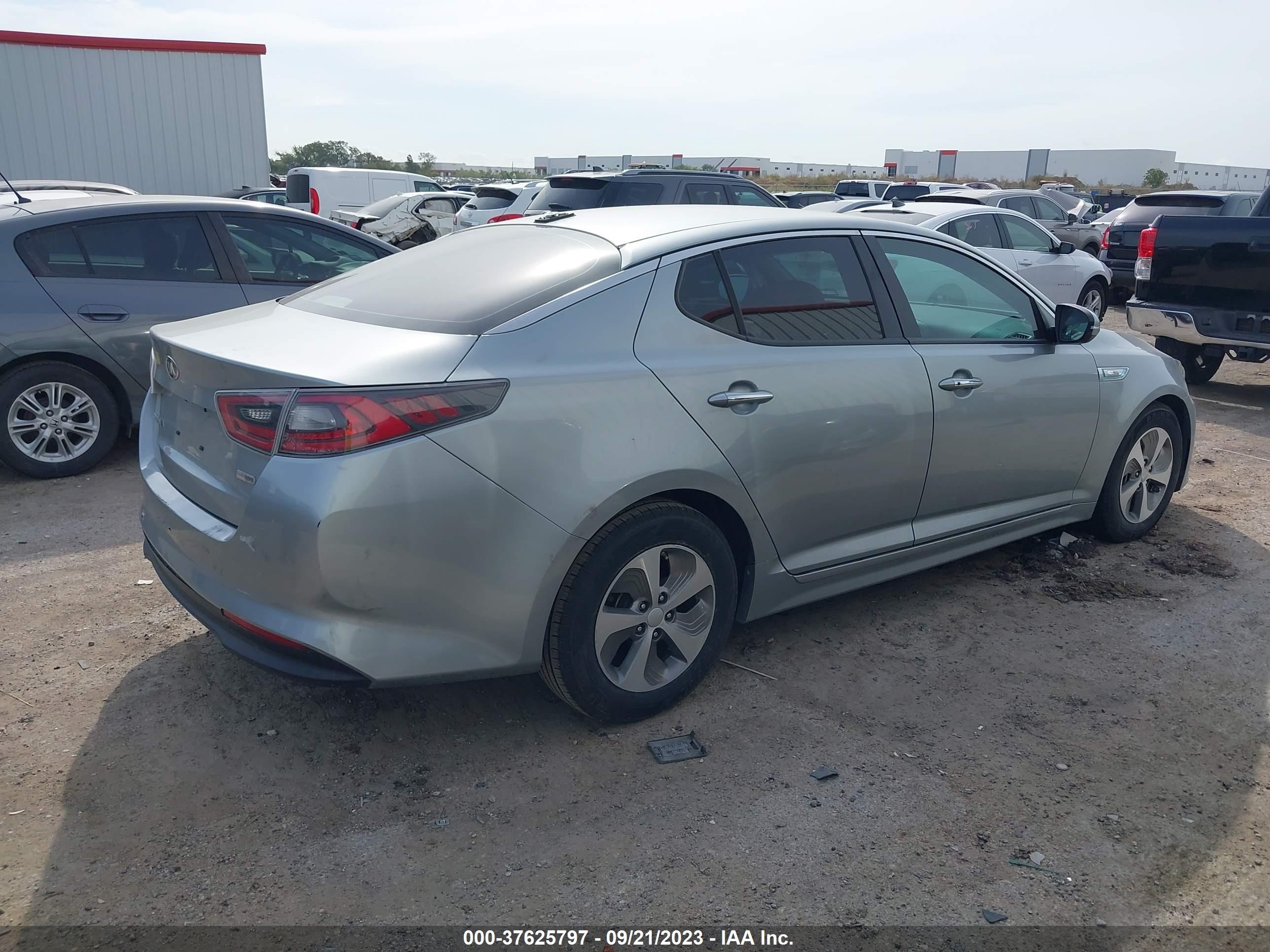 Photo 3 VIN: KNAGM4AD1E5072067 - KIA OPTIMA 