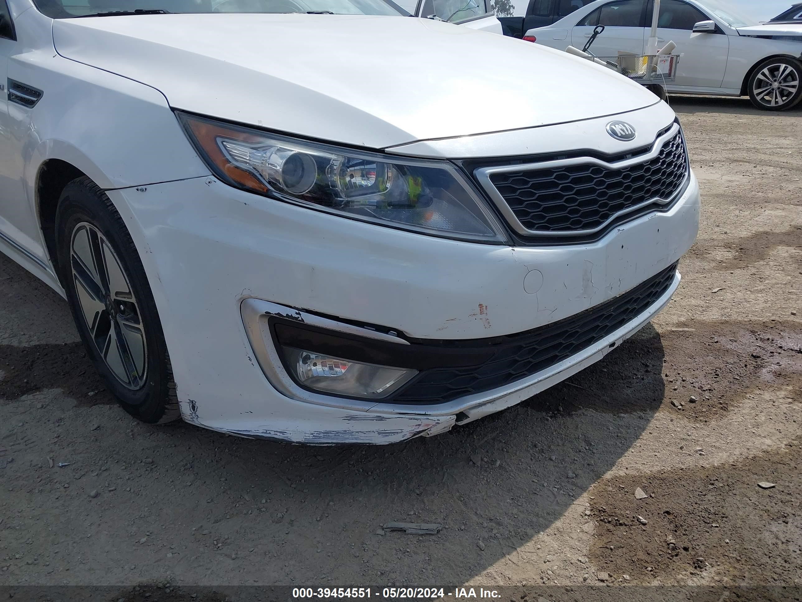 Photo 5 VIN: KNAGM4AD3D5052563 - KIA OPTIMA 