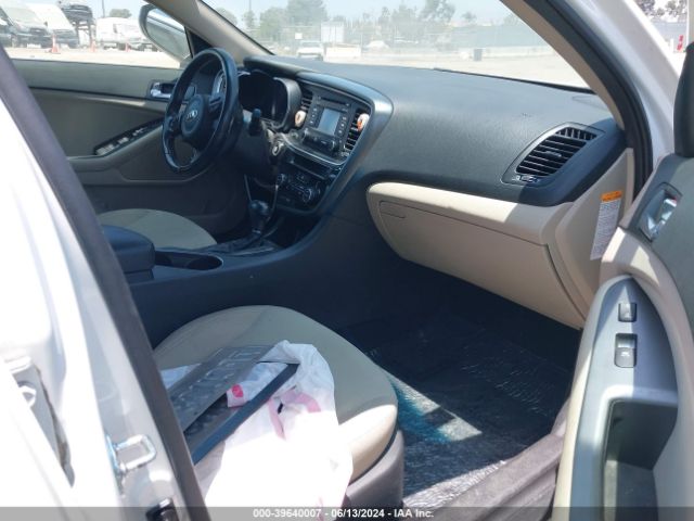 Photo 4 VIN: KNAGM4AD6E5066135 - KIA OPTIMA 