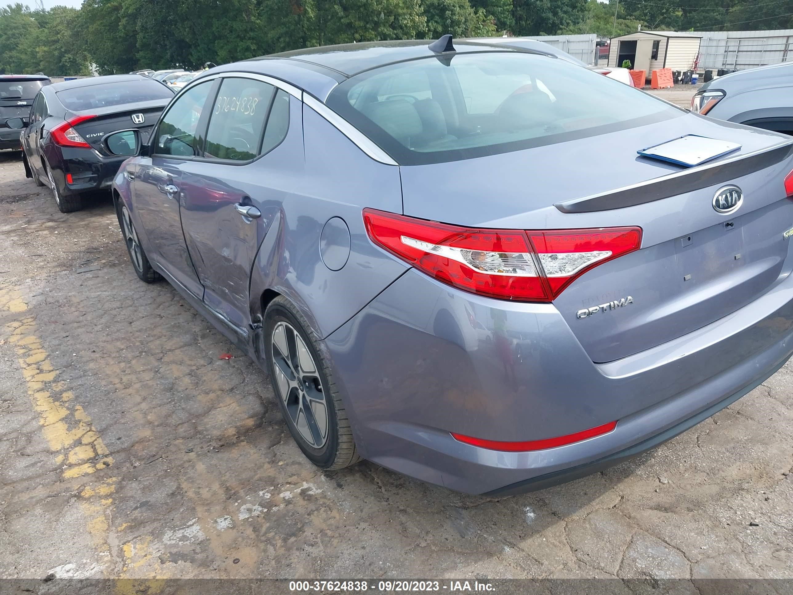 Photo 2 VIN: KNAGM4AD7C5013375 - KIA OPTIMA 