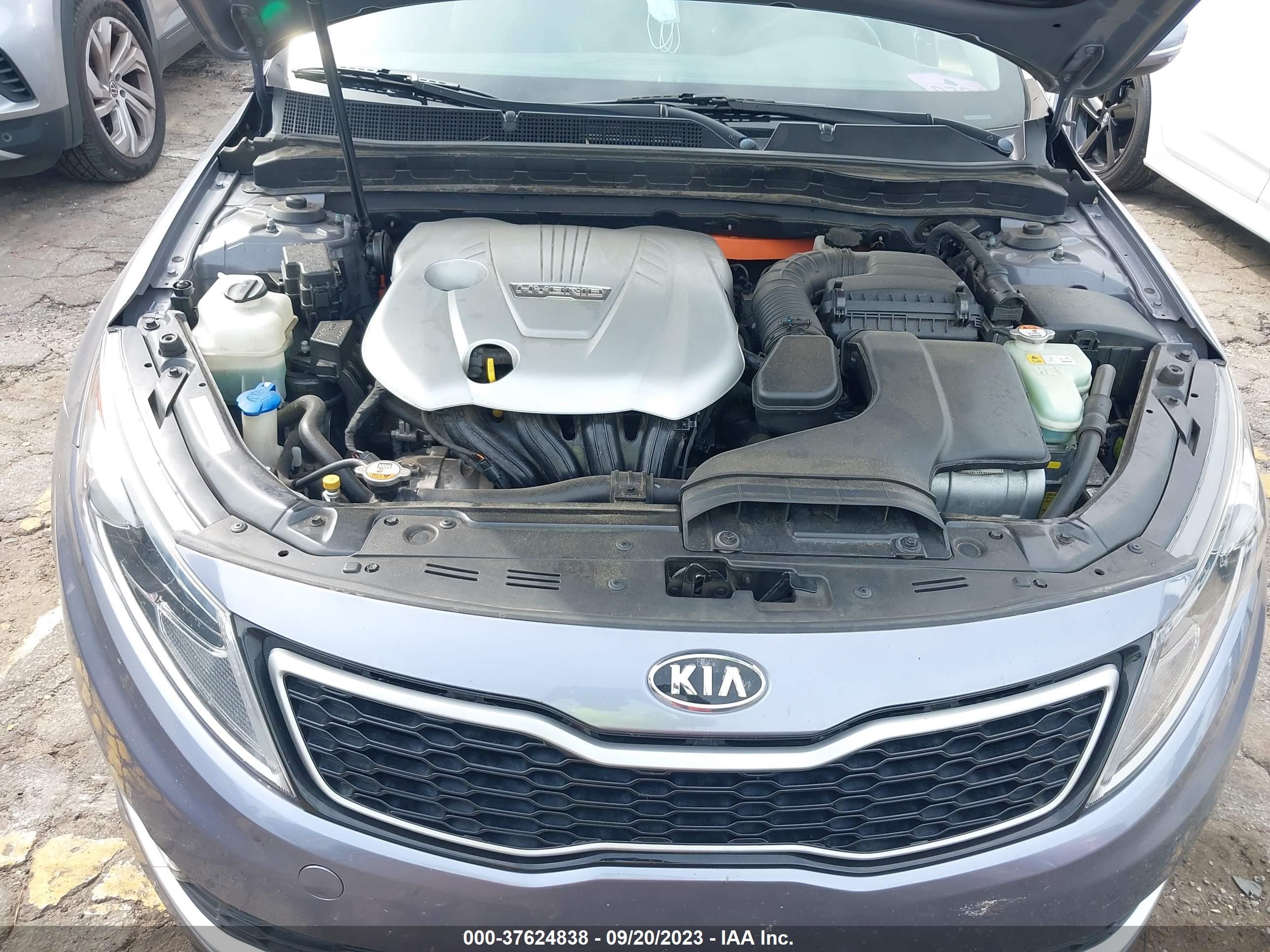 Photo 9 VIN: KNAGM4AD7C5013375 - KIA OPTIMA 