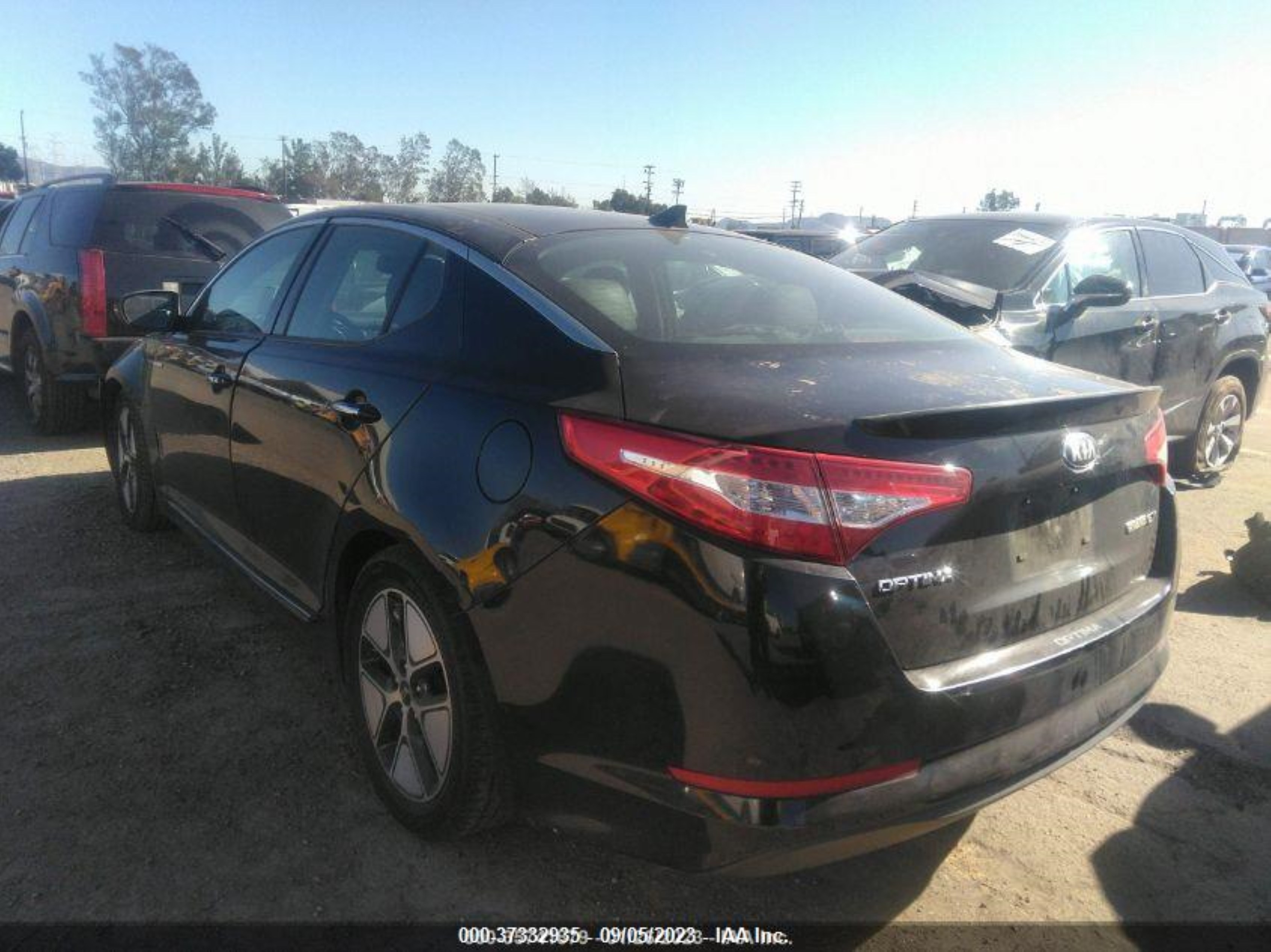 Photo 2 VIN: KNAGM4ADXD5042323 - KIA OPTIMA 