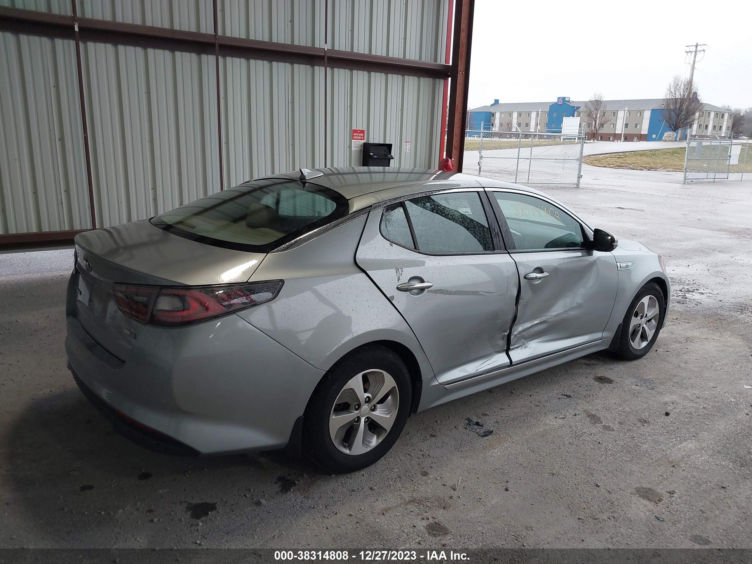 Photo 3 VIN: KNAGM4ADXF5083635 - KIA OPTIMA HYBRID 