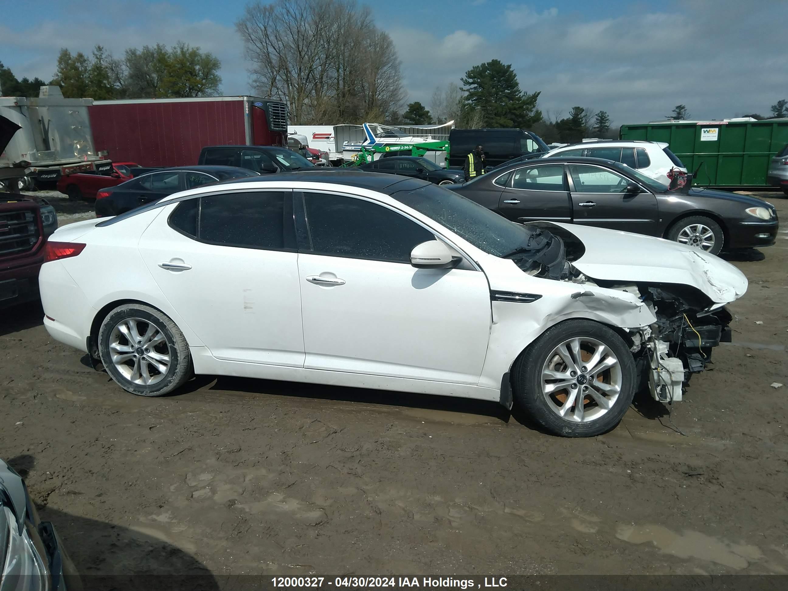 Photo 13 VIN: KNAGN4A60C5263152 - KIA OPTIMA 