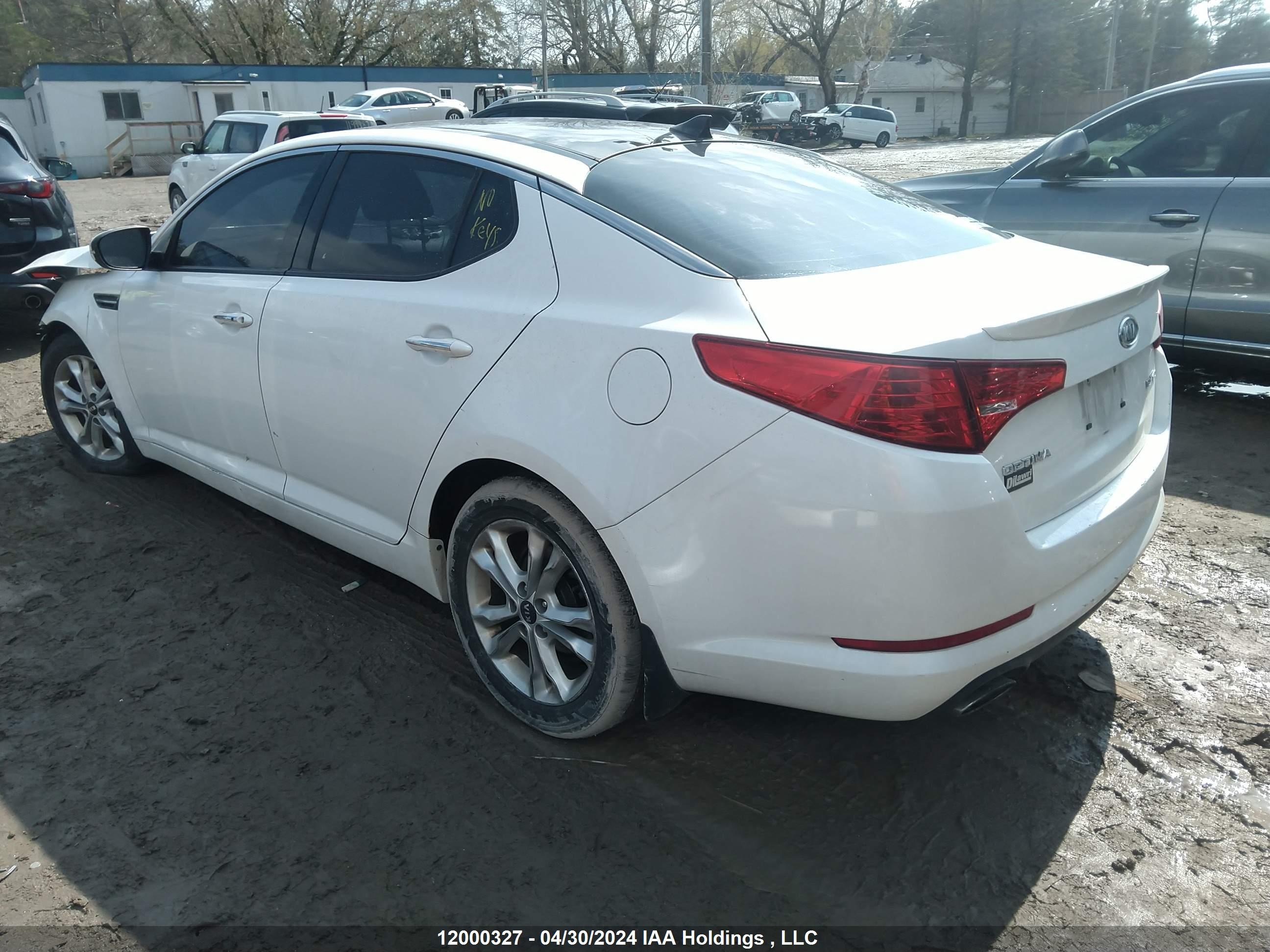 Photo 2 VIN: KNAGN4A60C5263152 - KIA OPTIMA 