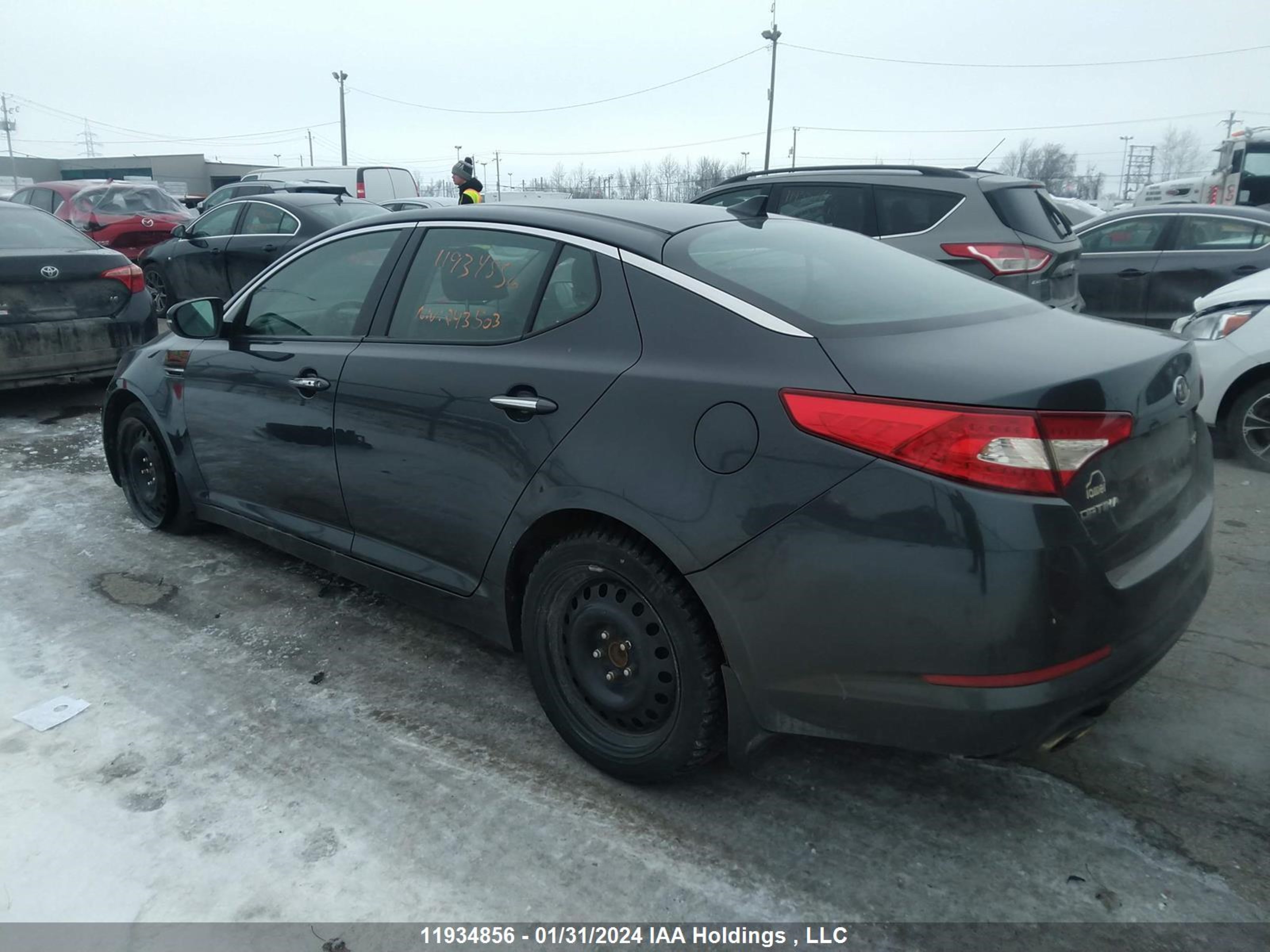 Photo 2 VIN: KNAGN4A71C5243503 - KIA OPTIMA 