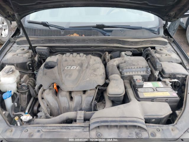 Photo 9 VIN: KNAGN4A74B5172425 - KIA OPTIMA 