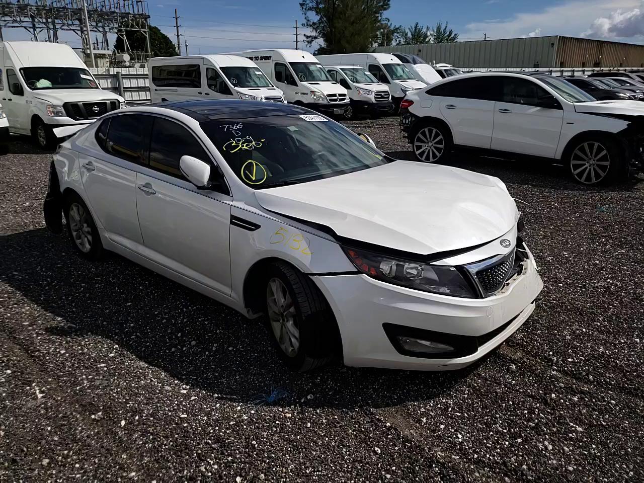 Photo 10 VIN: KNAGN4A76B5177366 - KIA OPTIMA EX 