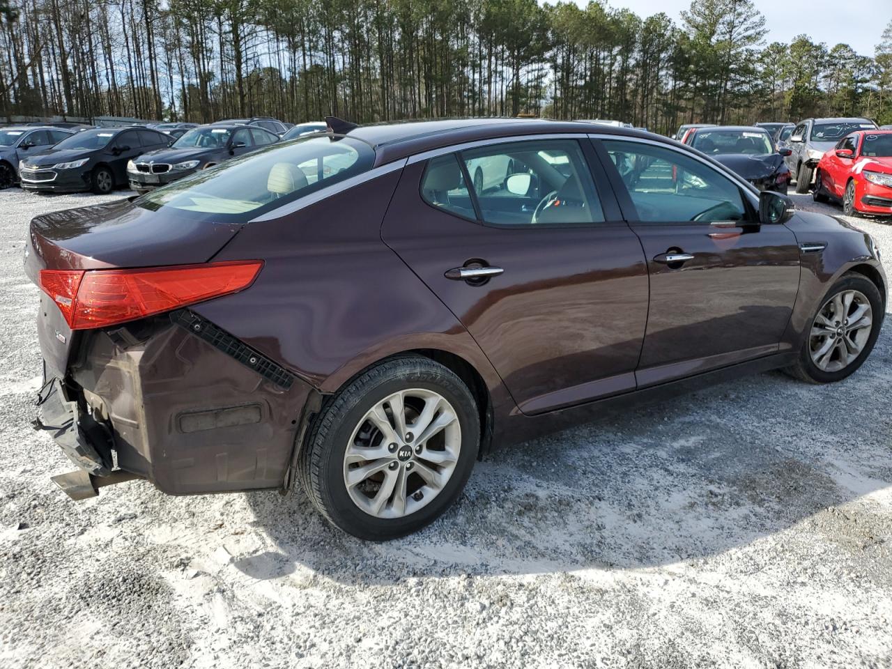 Photo 2 VIN: KNAGN4A77B5097042 - KIA OPTIMA 