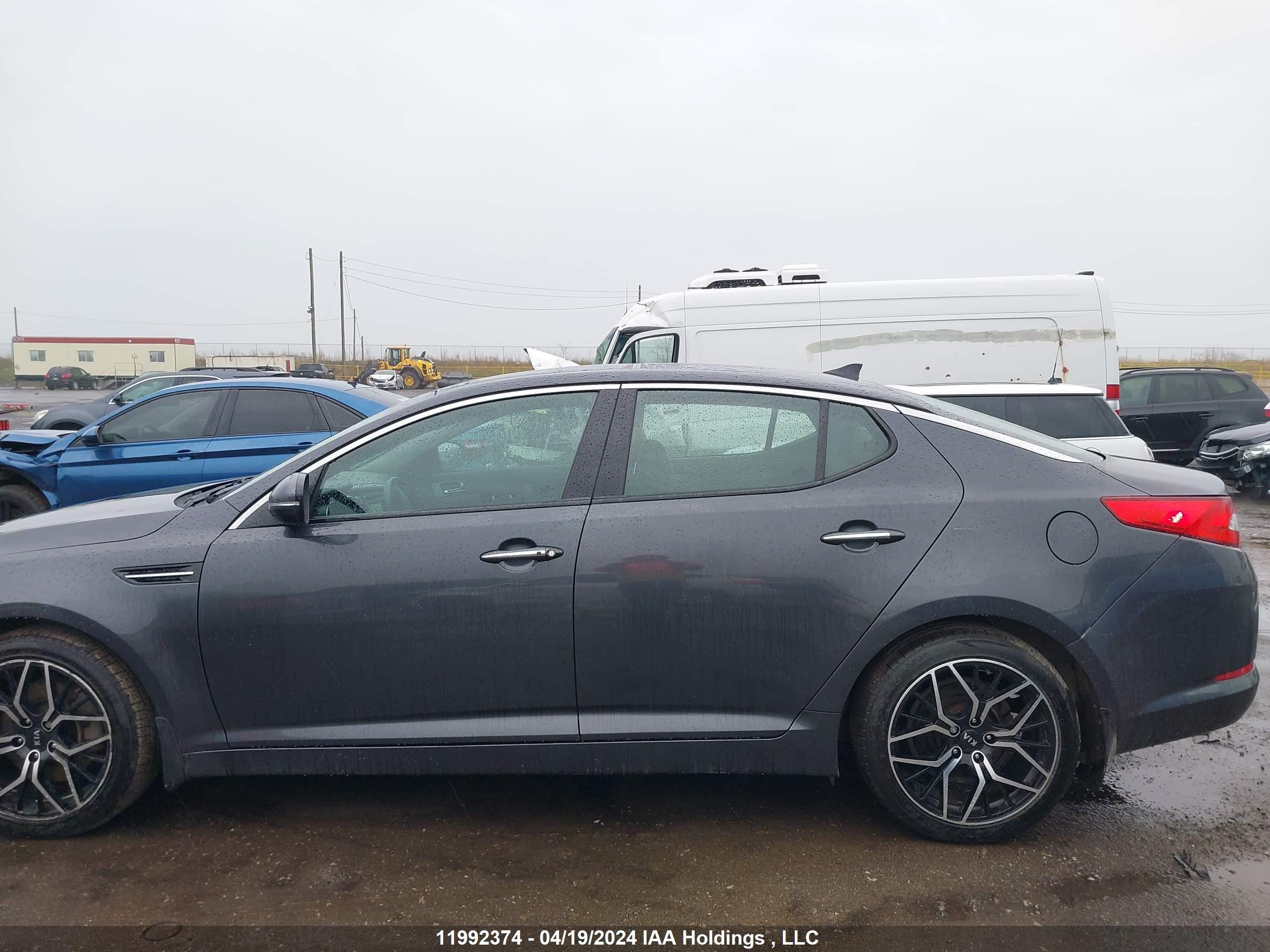 Photo 13 VIN: KNAGN4A77C5262928 - KIA OPTIMA 