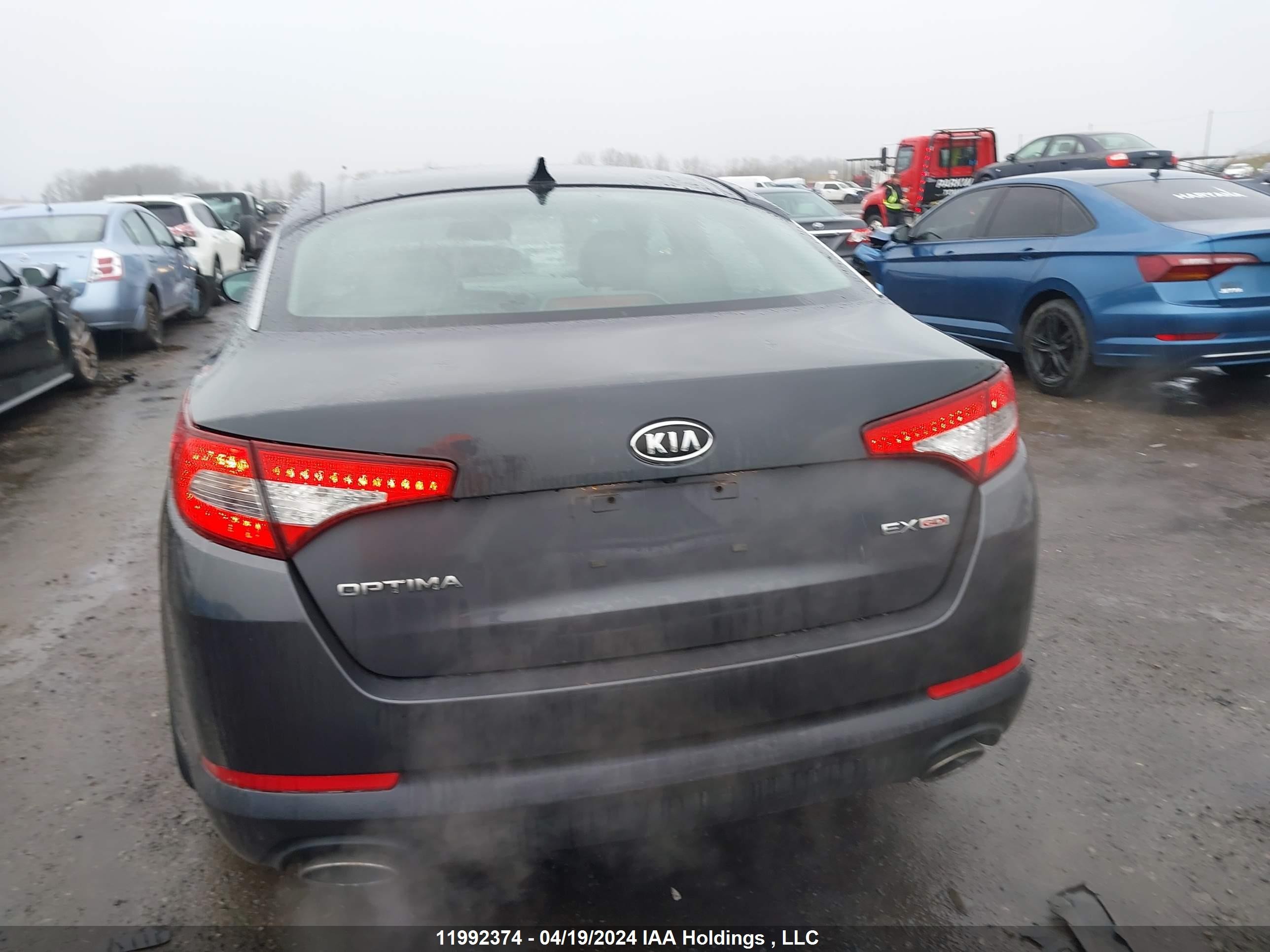 Photo 15 VIN: KNAGN4A77C5262928 - KIA OPTIMA 