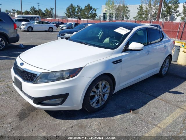 Photo 1 VIN: KNAGN4A78B5172850 - KIA OPTIMA 