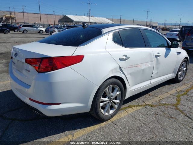 Photo 3 VIN: KNAGN4A78B5172850 - KIA OPTIMA 