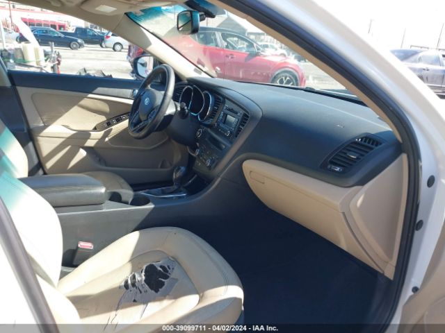 Photo 4 VIN: KNAGN4A78B5172850 - KIA OPTIMA 