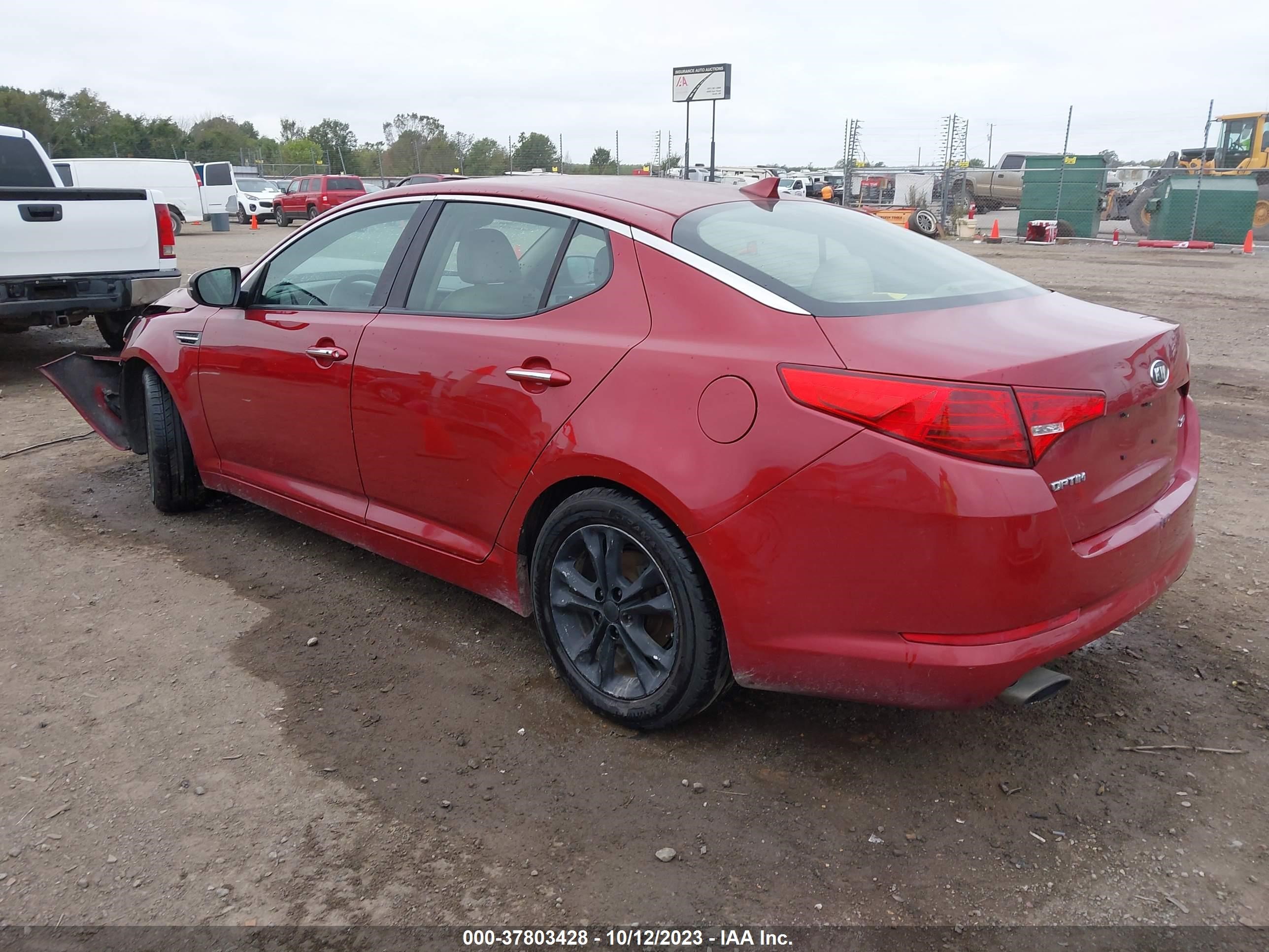 Photo 2 VIN: KNAGN4A79B5076001 - KIA OPTIMA 