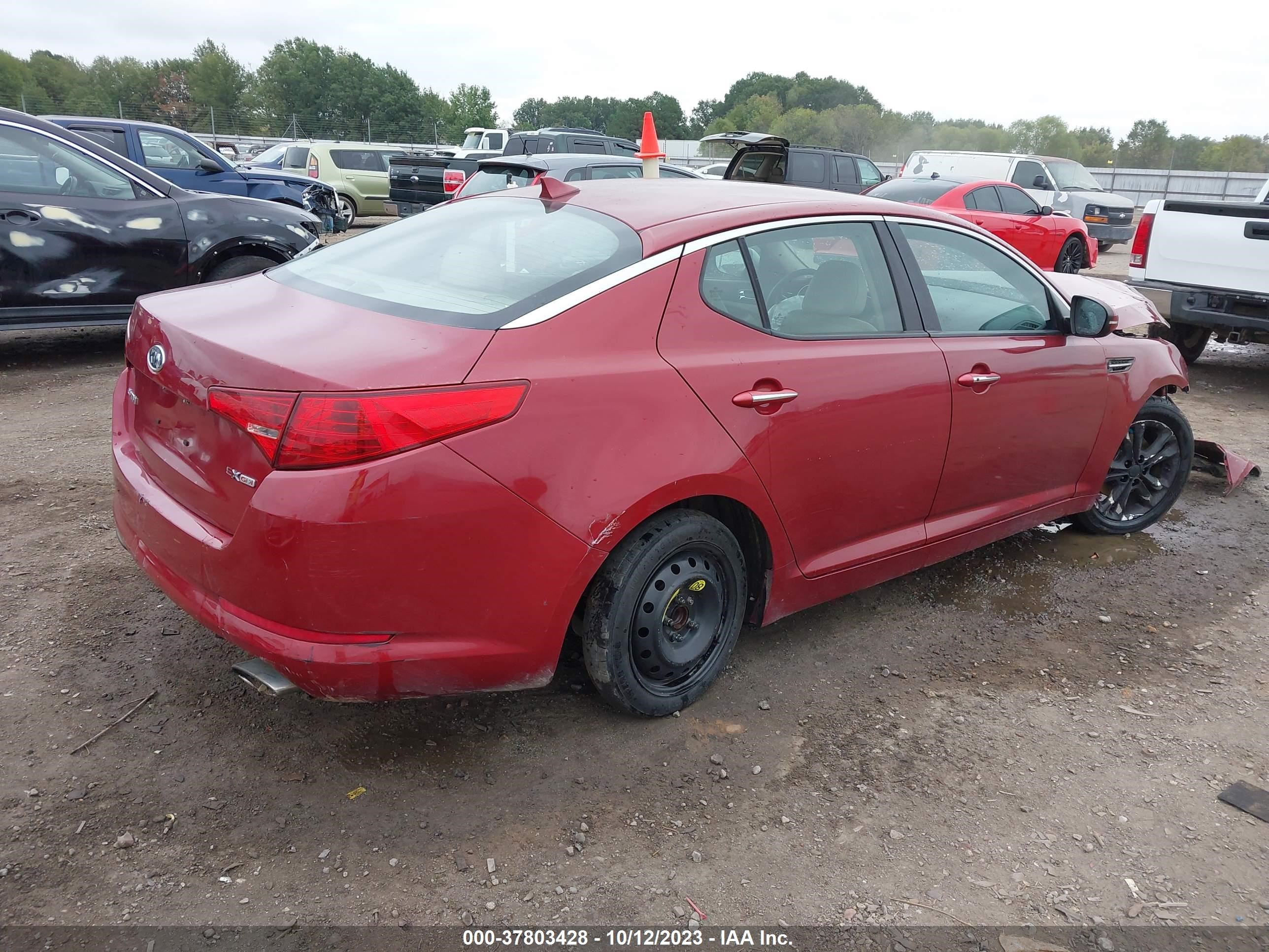 Photo 3 VIN: KNAGN4A79B5076001 - KIA OPTIMA 