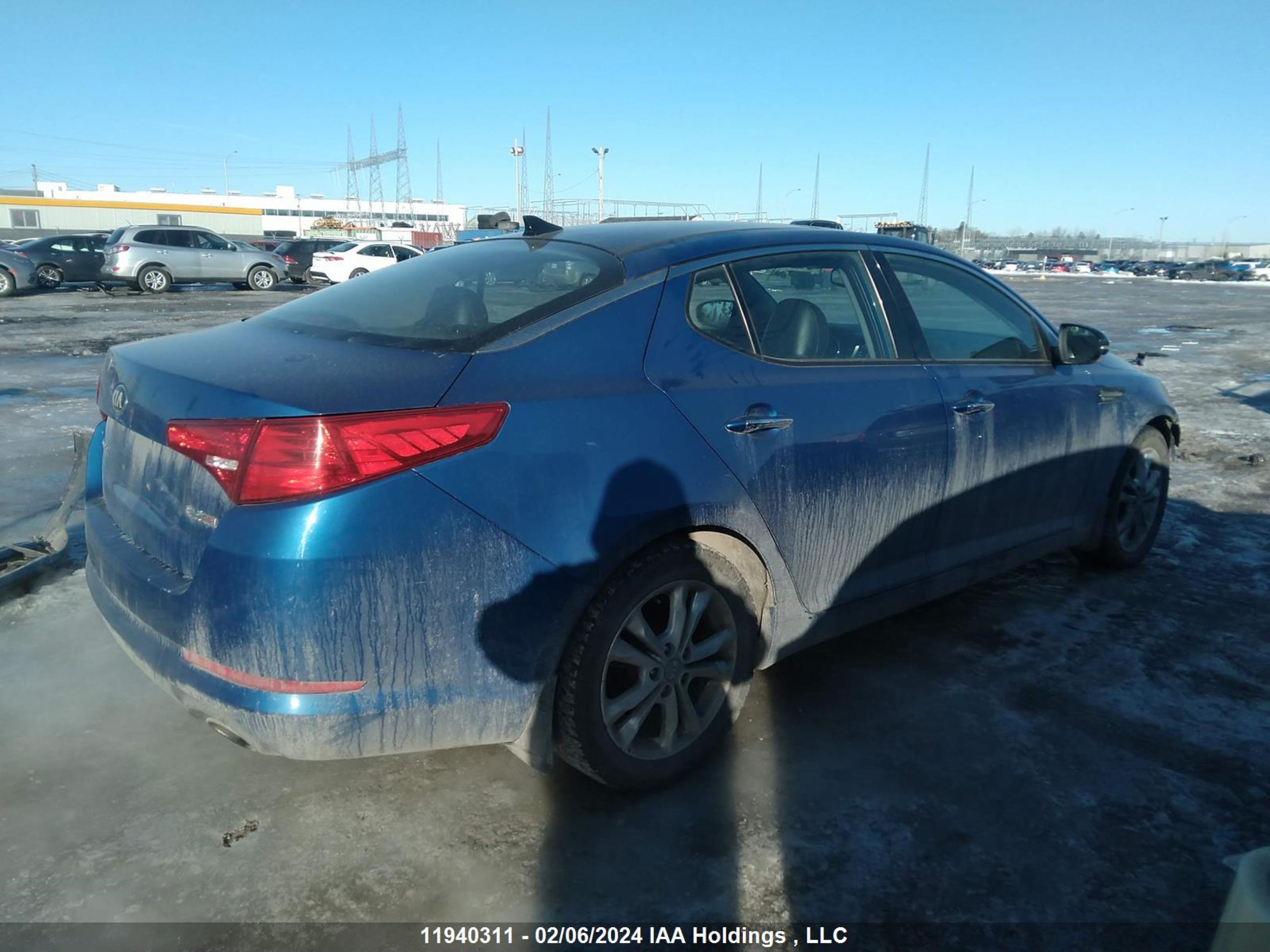 Photo 3 VIN: KNAGN4A79D5371392 - KIA OPTIMA 