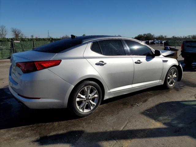 Photo 2 VIN: KNAGN4A7XB5049227 - KIA OPTIMA 