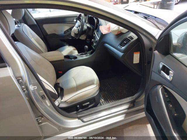 Photo 4 VIN: KNAGN4AD3F5089080 - KIA OPTIMA HYBRID 