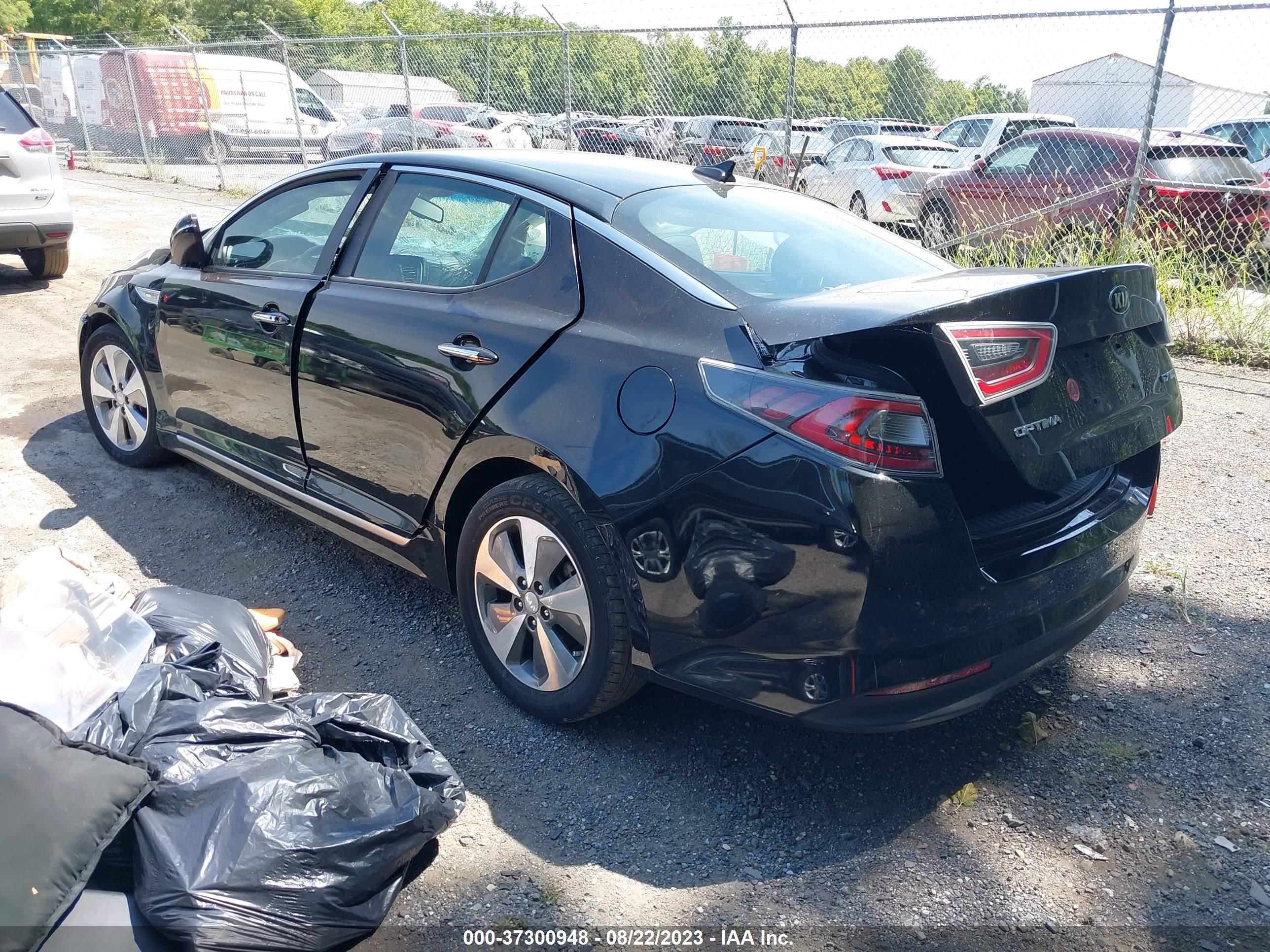 Photo 2 VIN: KNAGN4AD8G5092011 - KIA OPTIMA 