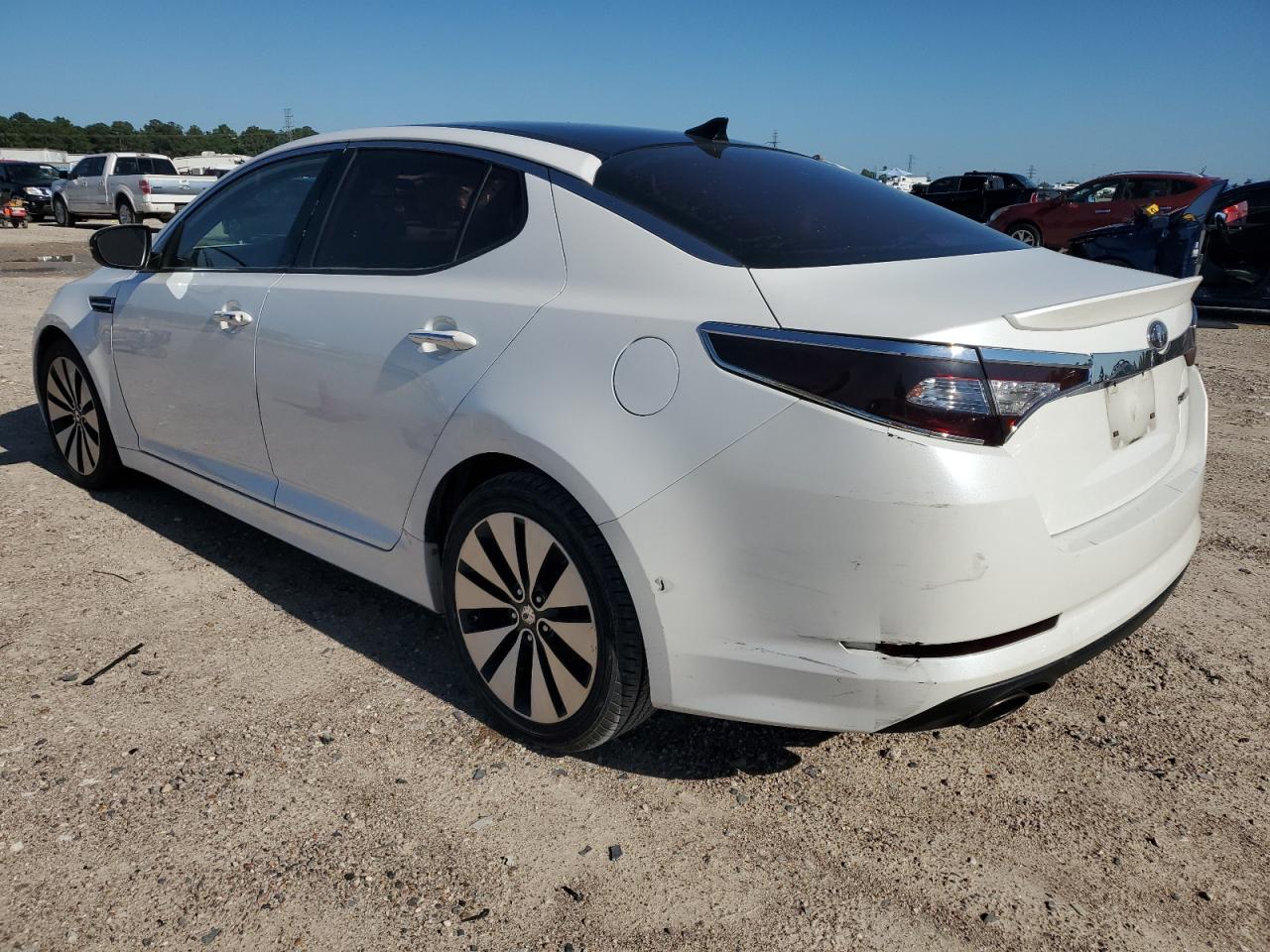 Photo 1 VIN: KNAGR4A65B5088710 - KIA OPTIMA 