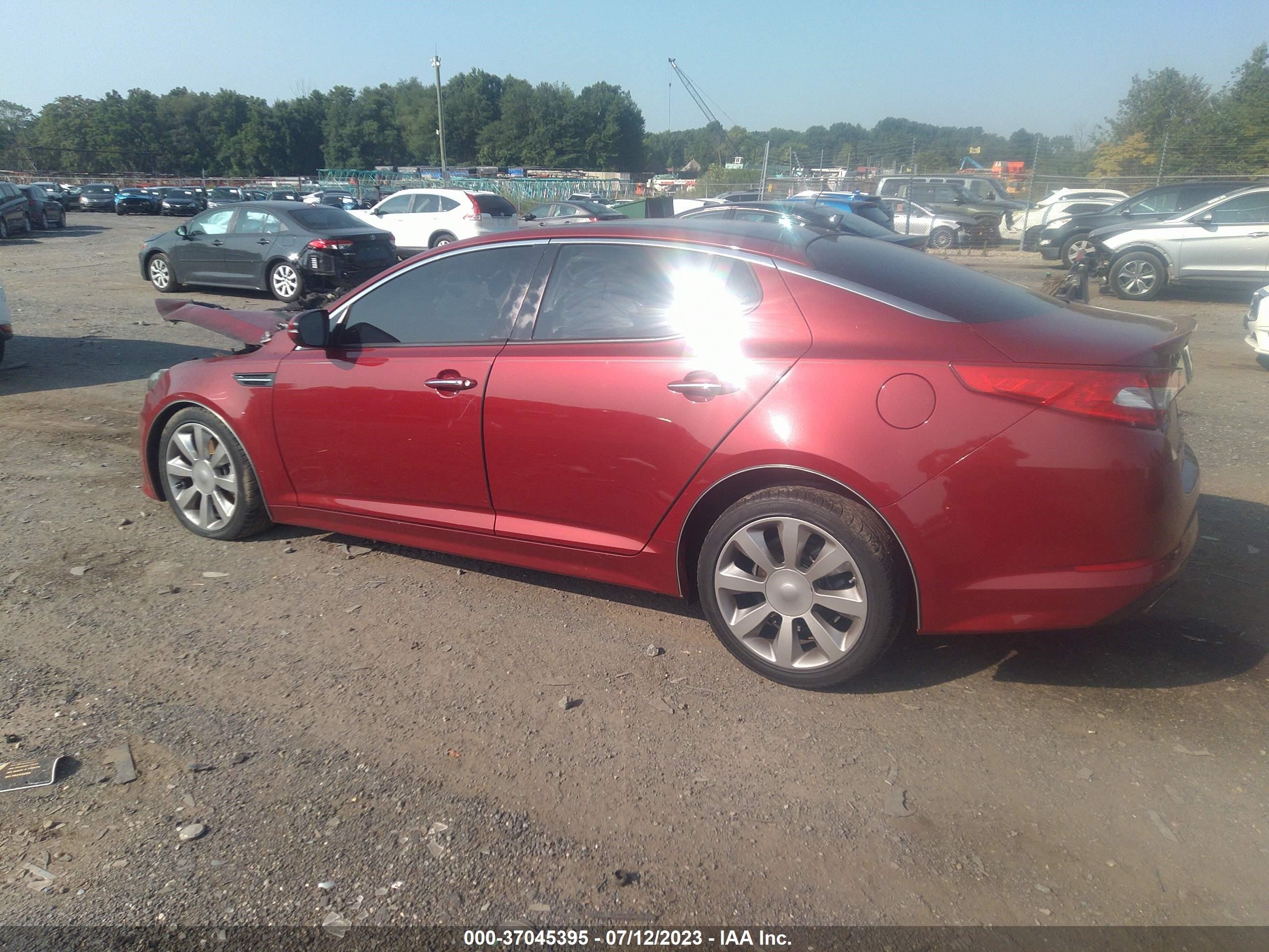 Photo 2 VIN: KNAGR4A67B5118371 - KIA OPTIMA 