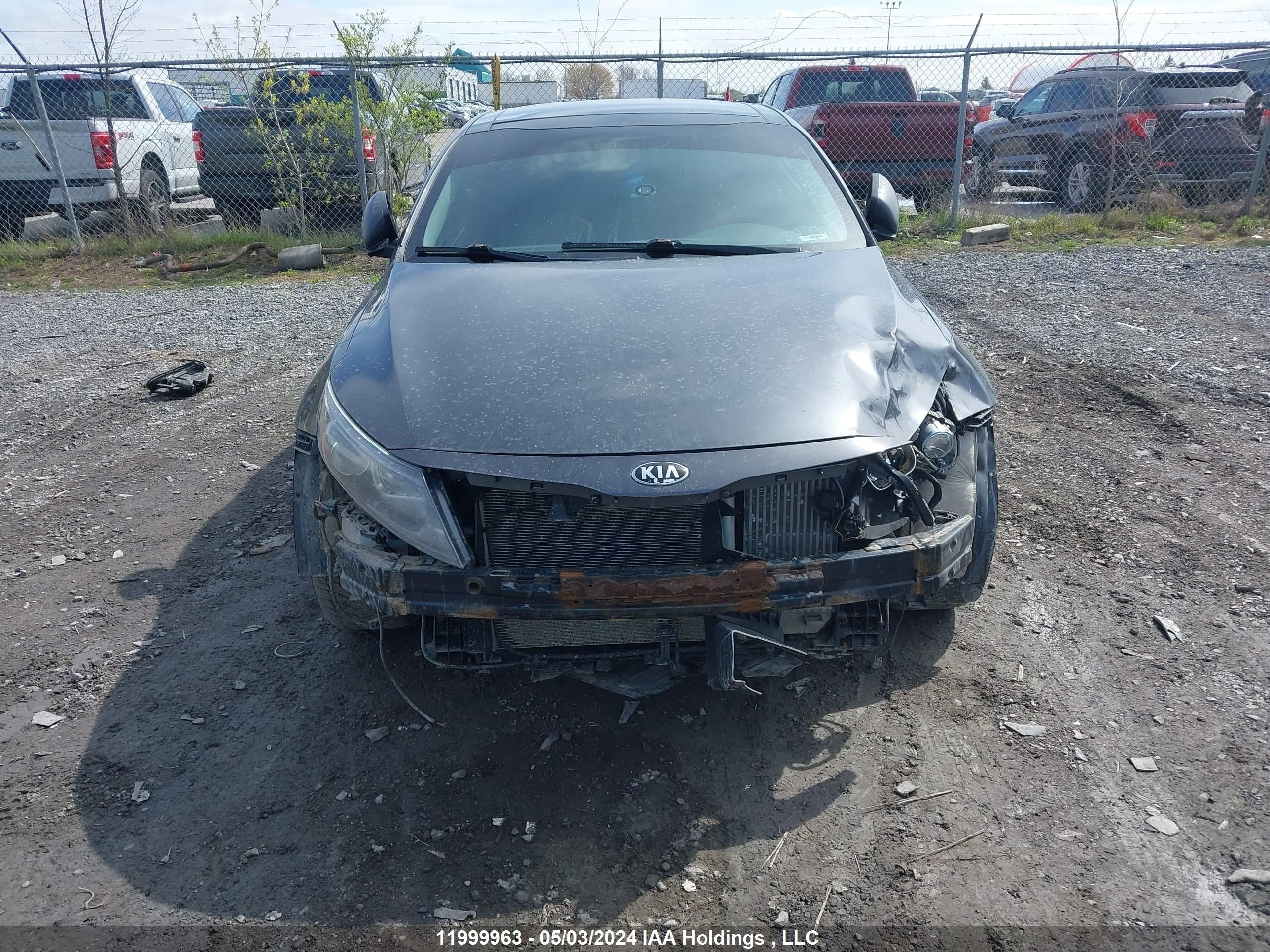 Photo 11 VIN: KNAGR4A6XE5516775 - KIA OPTIMA 