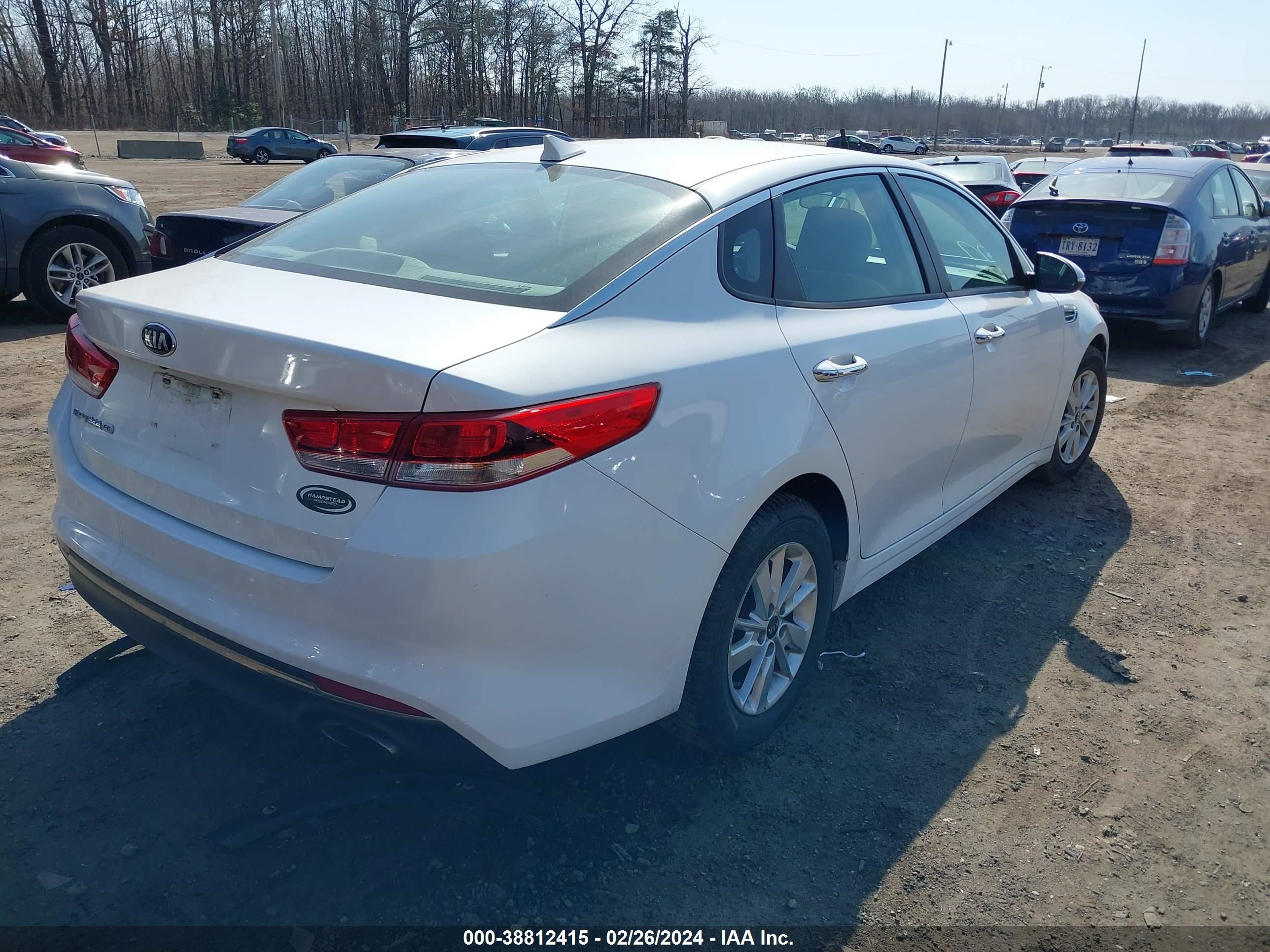 Photo 3 VIN: KNAGT4L30G5098928 - KIA OPTIMA 