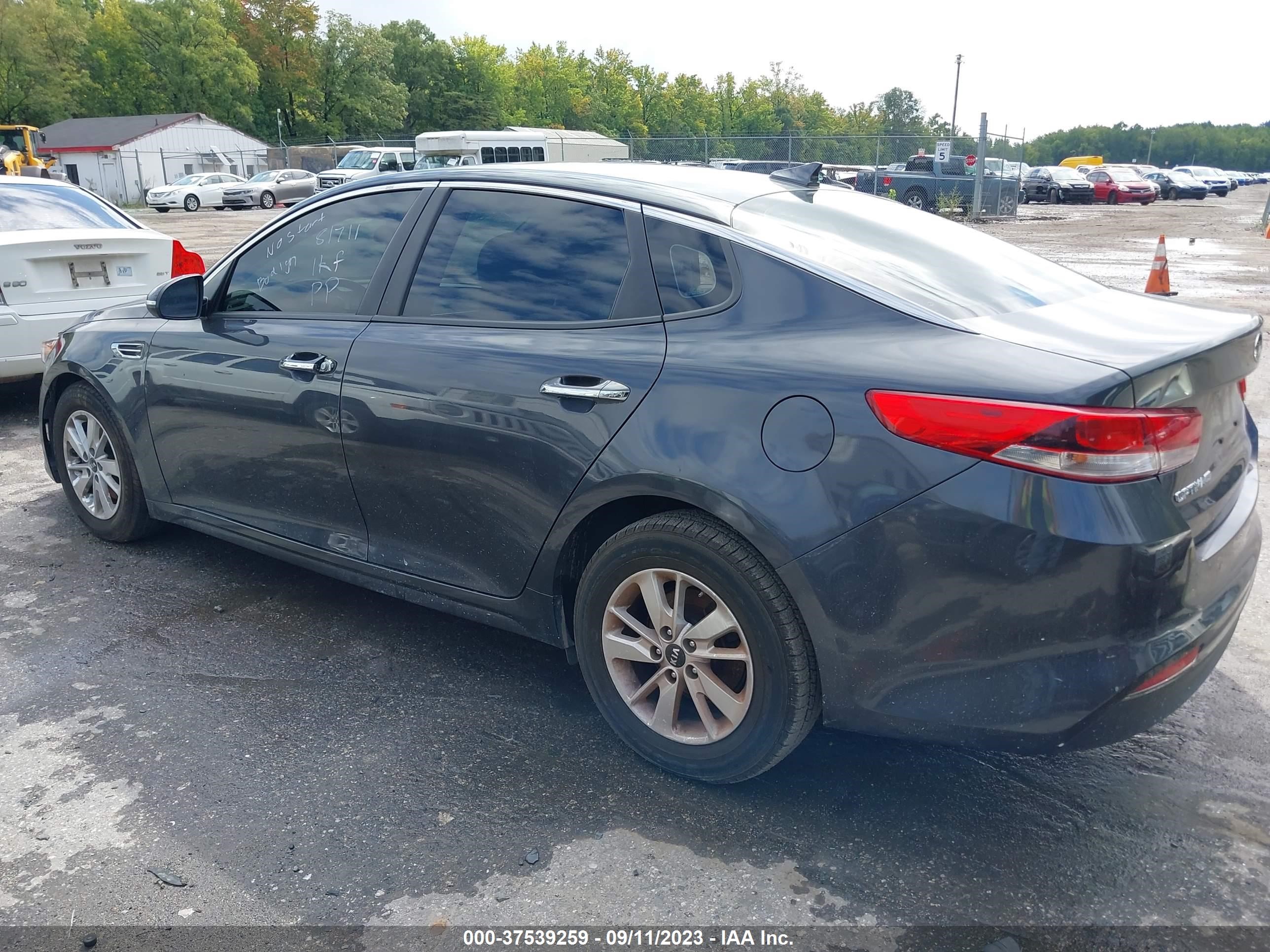 Photo 2 VIN: KNAGT4L30J5212093 - KIA OPTIMA LX 