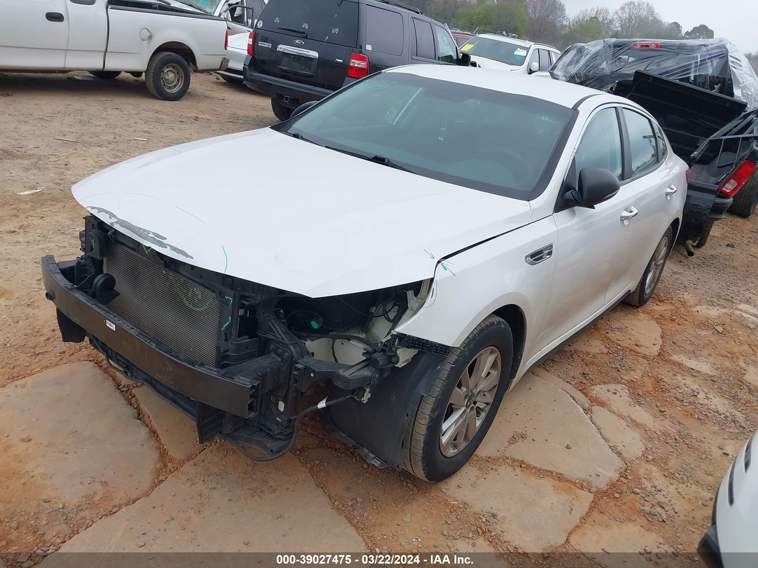 Photo 1 VIN: KNAGT4L30J5212904 - KIA OPTIMA 