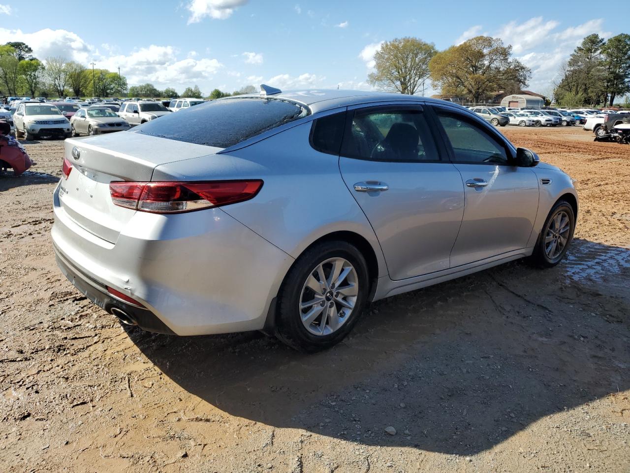 Photo 2 VIN: KNAGT4L31H5132229 - KIA OPTIMA 