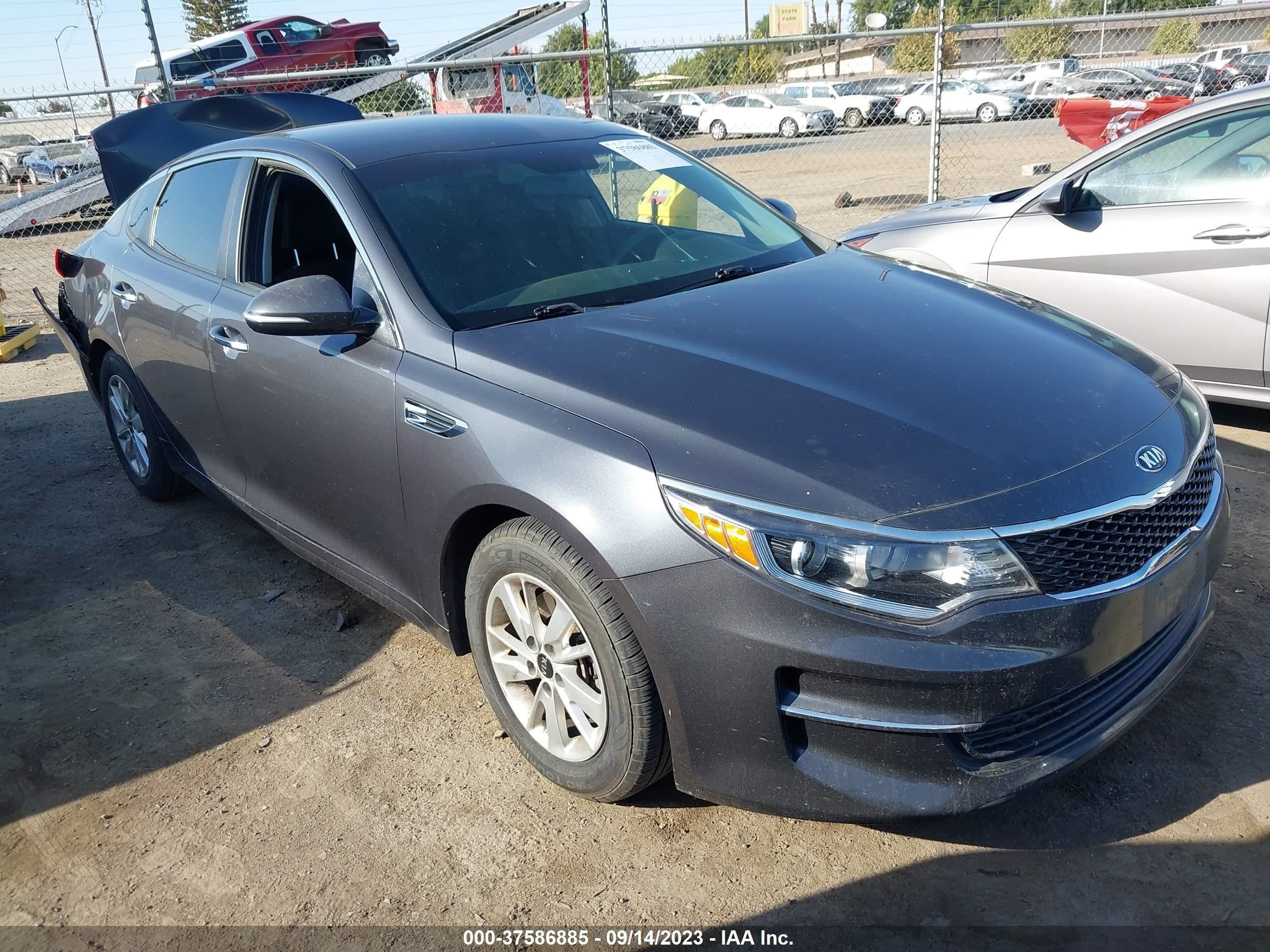 Photo 12 VIN: KNAGT4L32J5213245 - KIA OPTIMA 