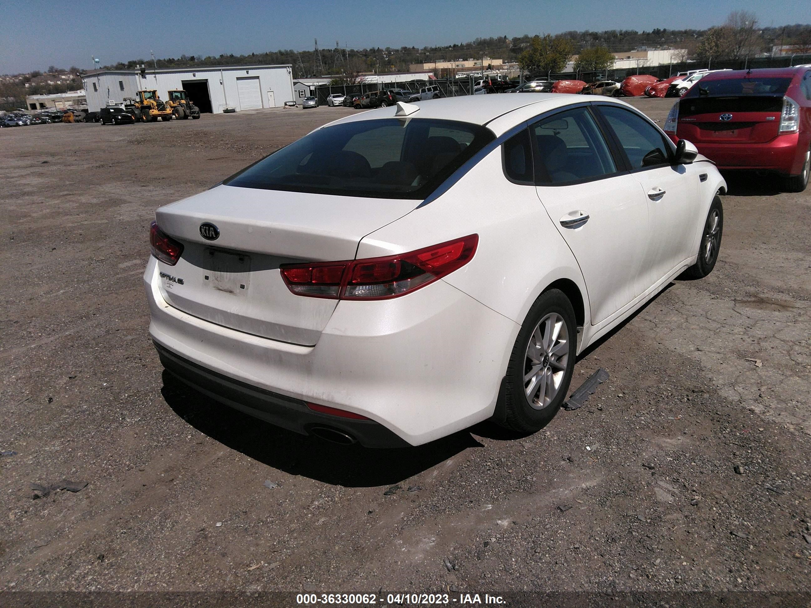 Photo 3 VIN: KNAGT4L35G5087102 - KIA OPTIMA 