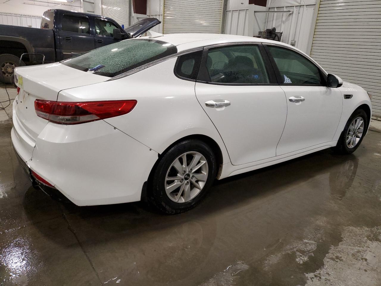 Photo 2 VIN: KNAGT4L39G5103673 - KIA OPTIMA 