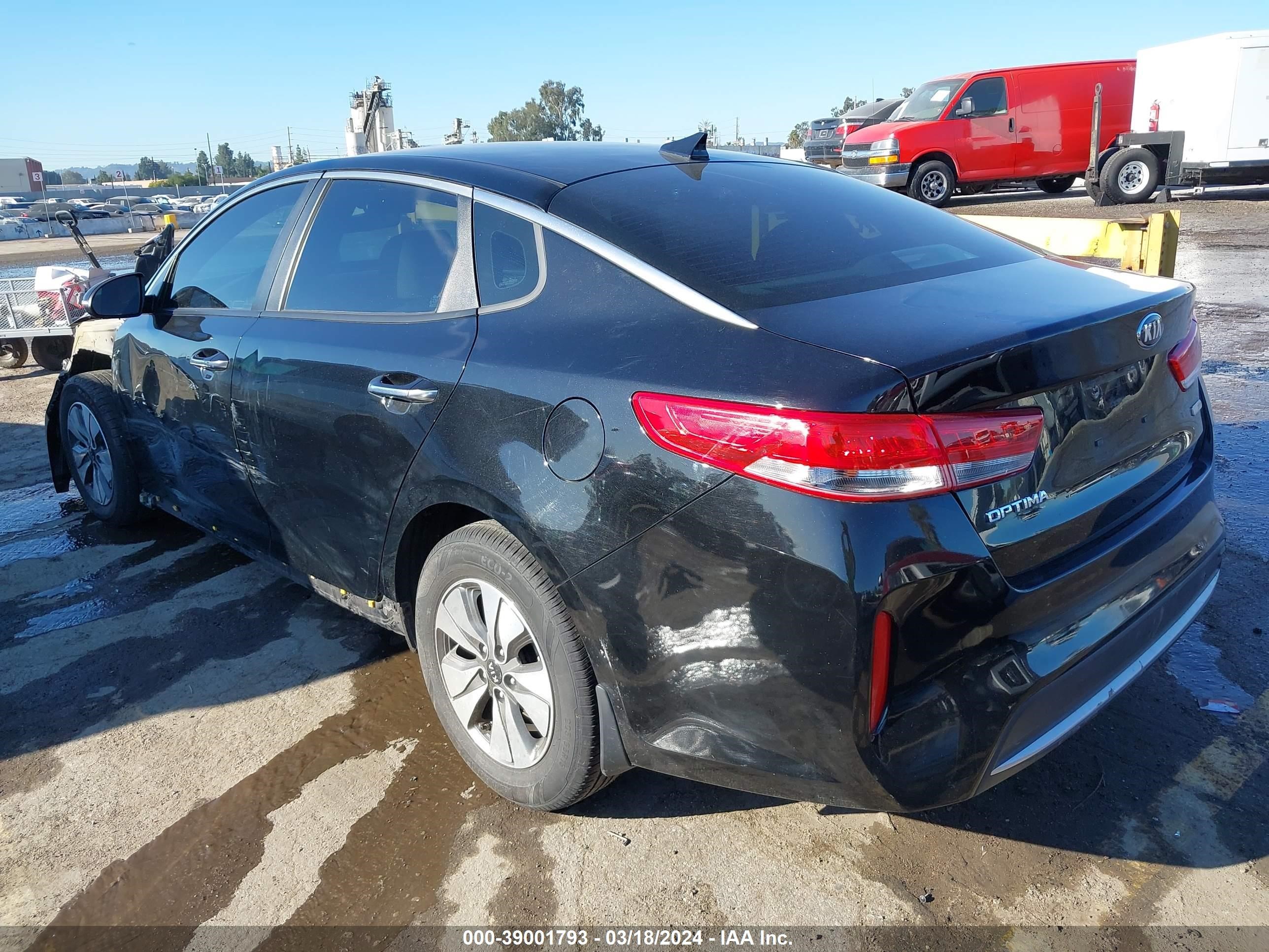 Photo 2 VIN: KNAGT4LE6H5008989 - KIA OPTIMA 