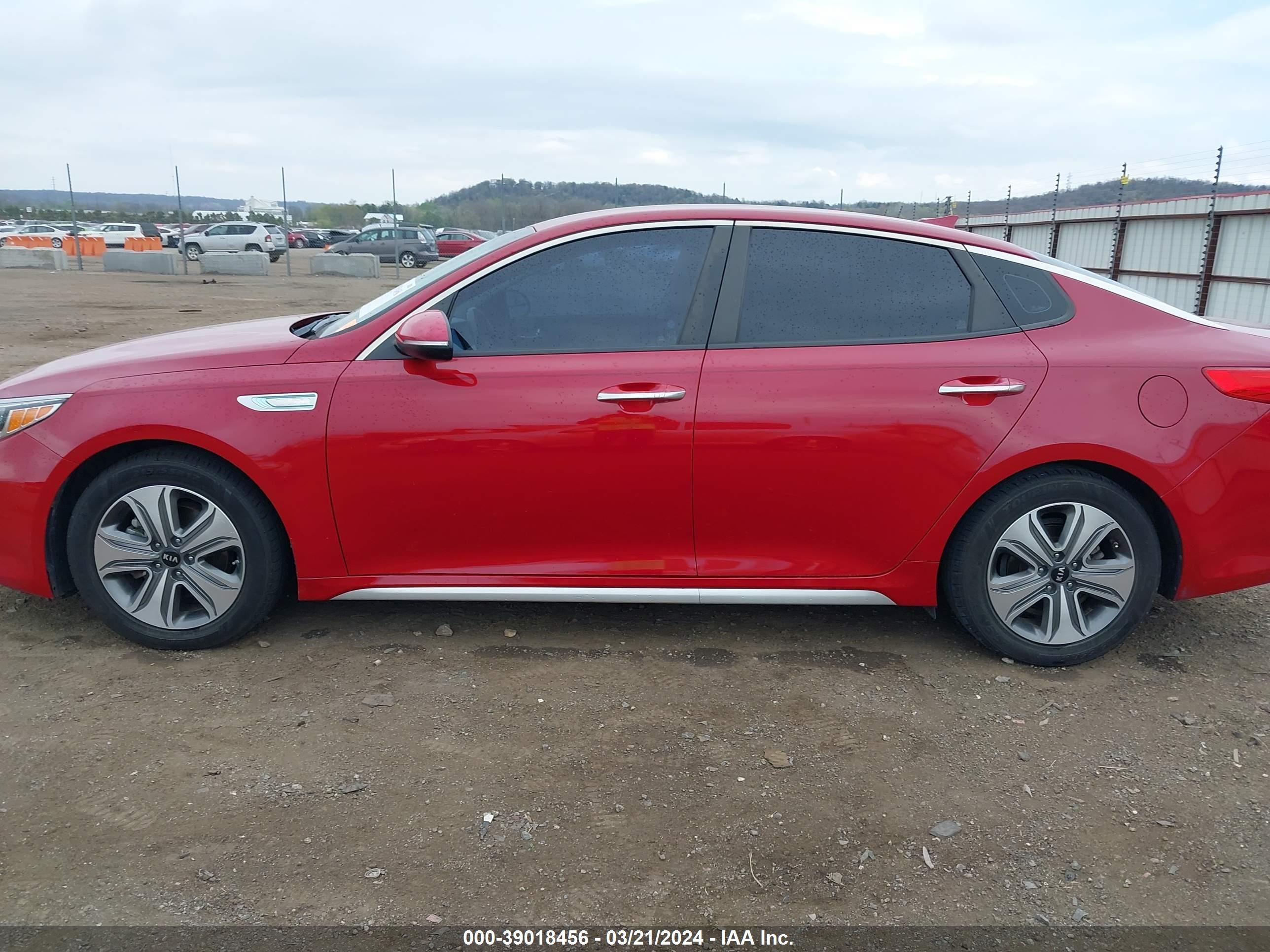 Photo 13 VIN: KNAGU4LC5H5005206 - KIA OPTIMA 