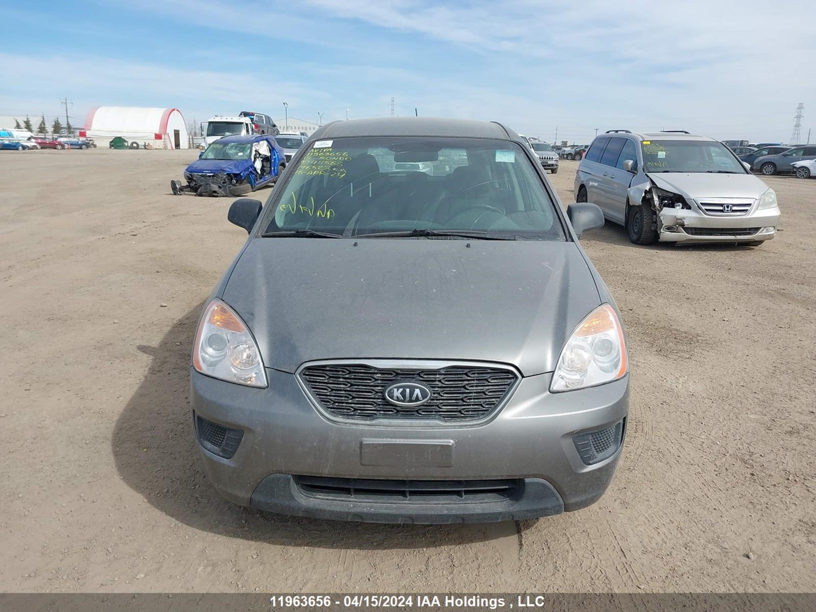 Photo 11 VIN: KNAHG8A87C7411566 - KIA RONDO 