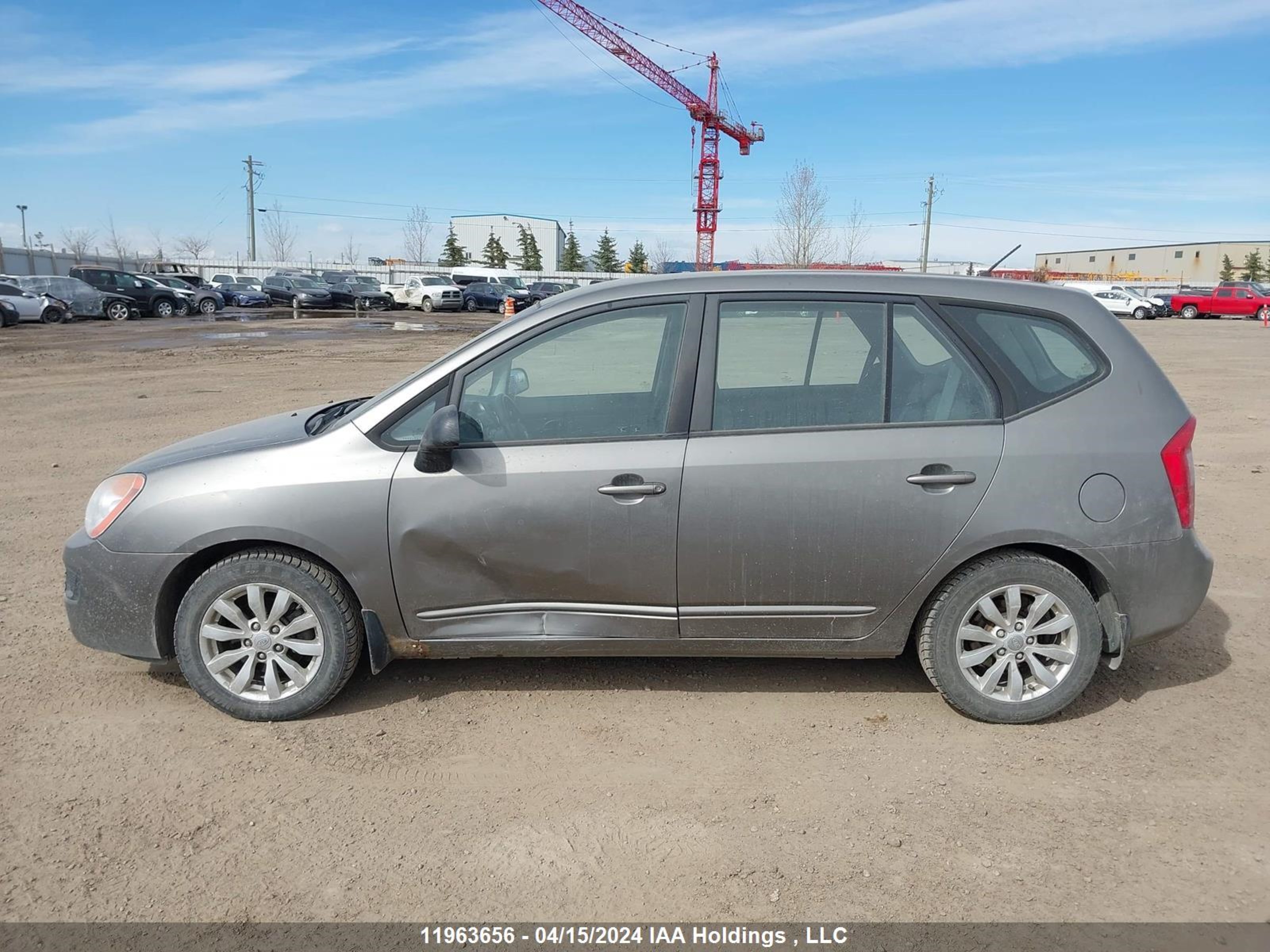 Photo 13 VIN: KNAHG8A87C7411566 - KIA RONDO 